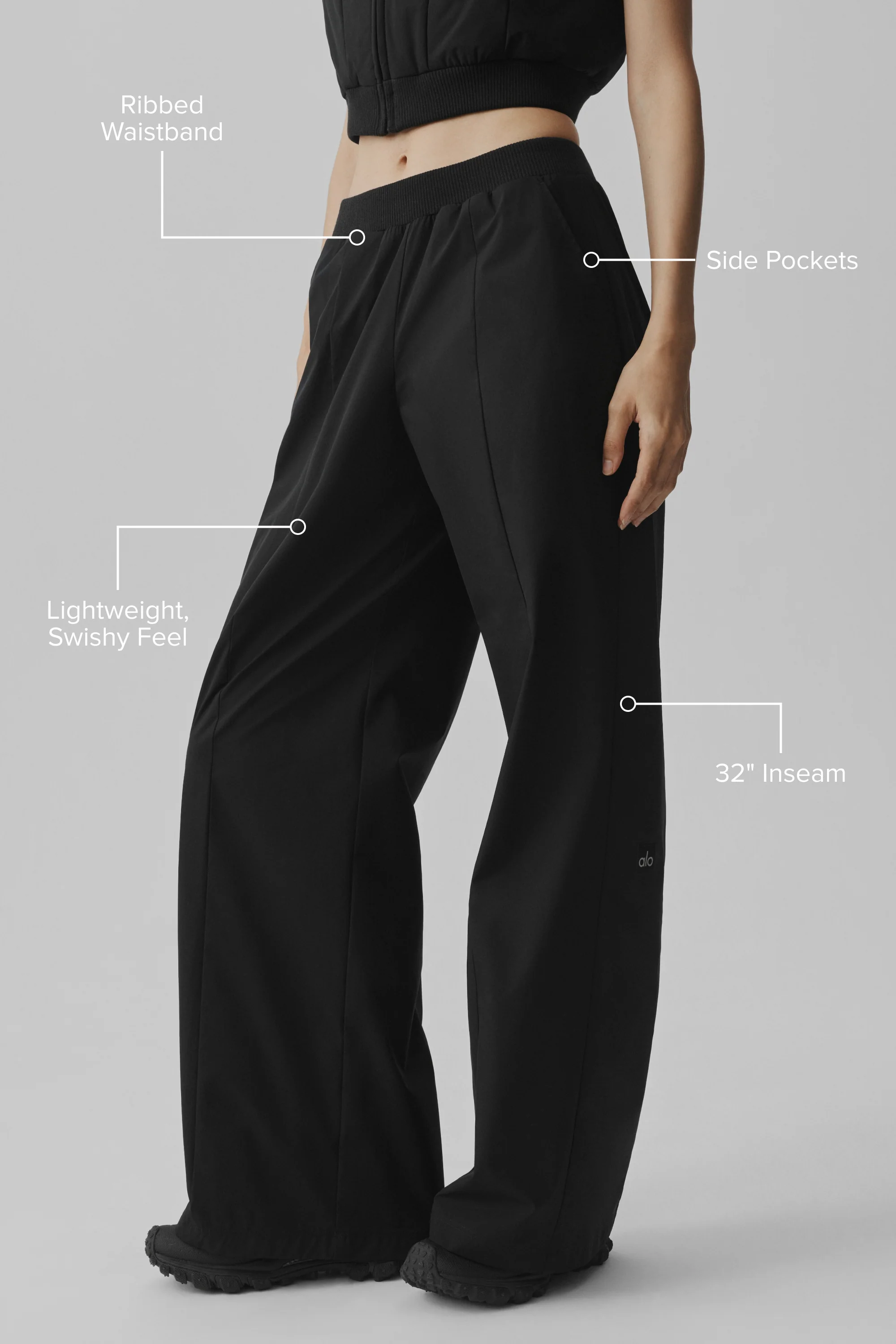 High-Waist Momentum Straight Leg Pant in Black