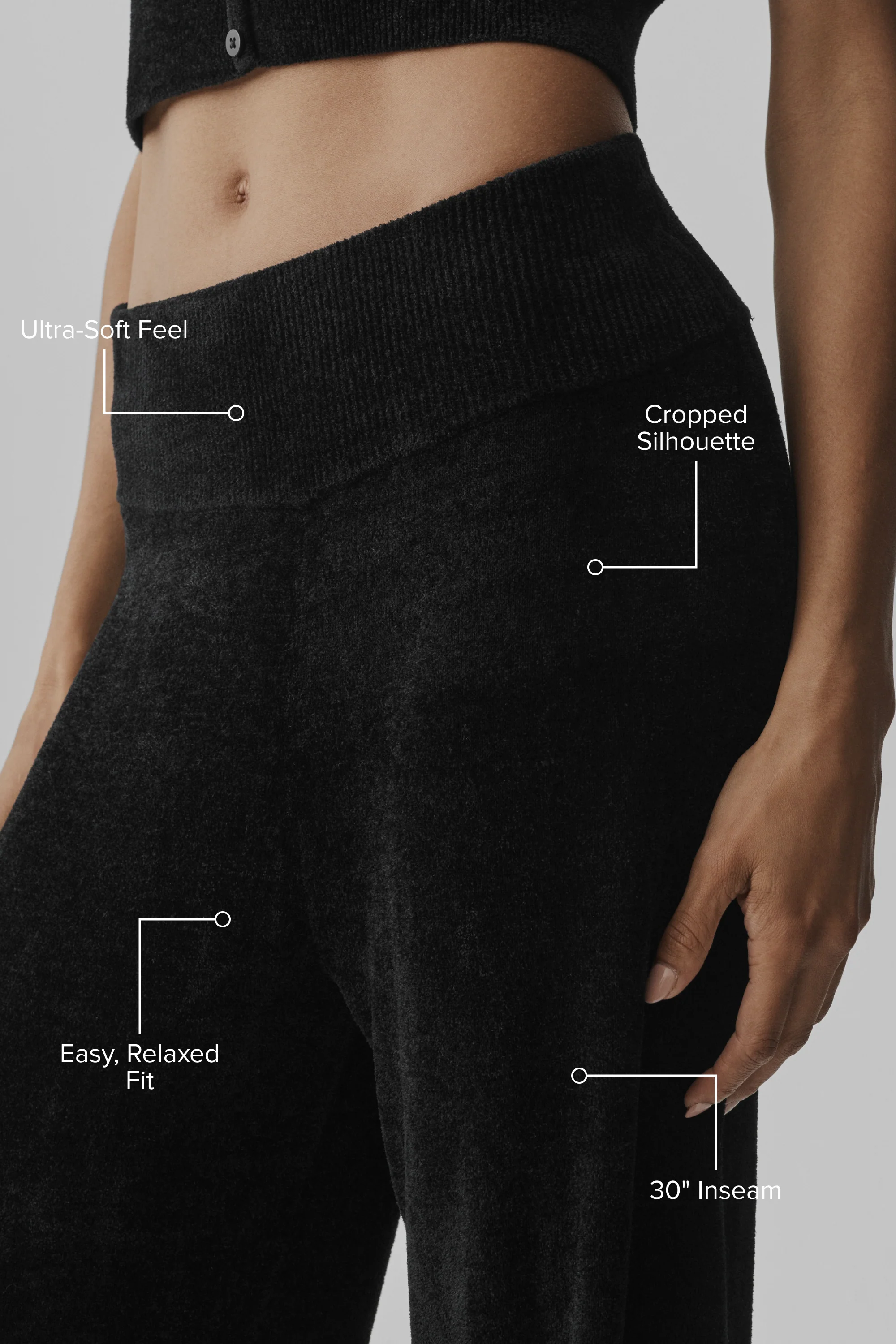 Micro Chenille High-Waist Straight Leg Pant in Black