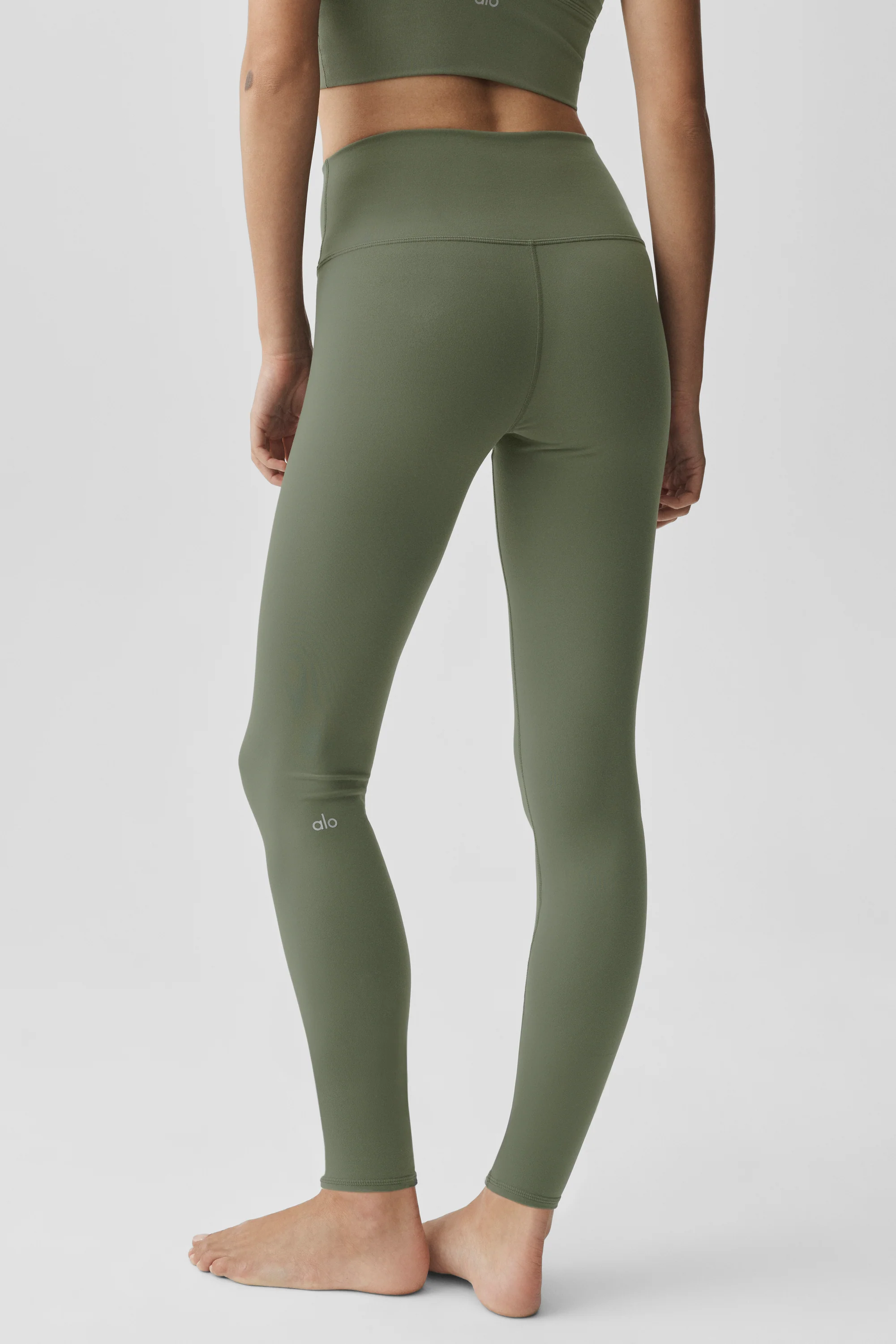 7/8 High-Waist Airbrush Legging in Bamboo Green - Four-Way Stretch Leggings