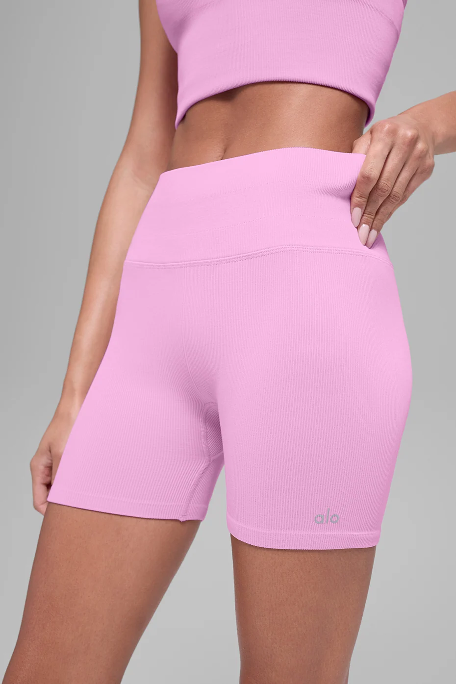 5" Seamless Ribbed Favorite Short in Candy Heart Pink