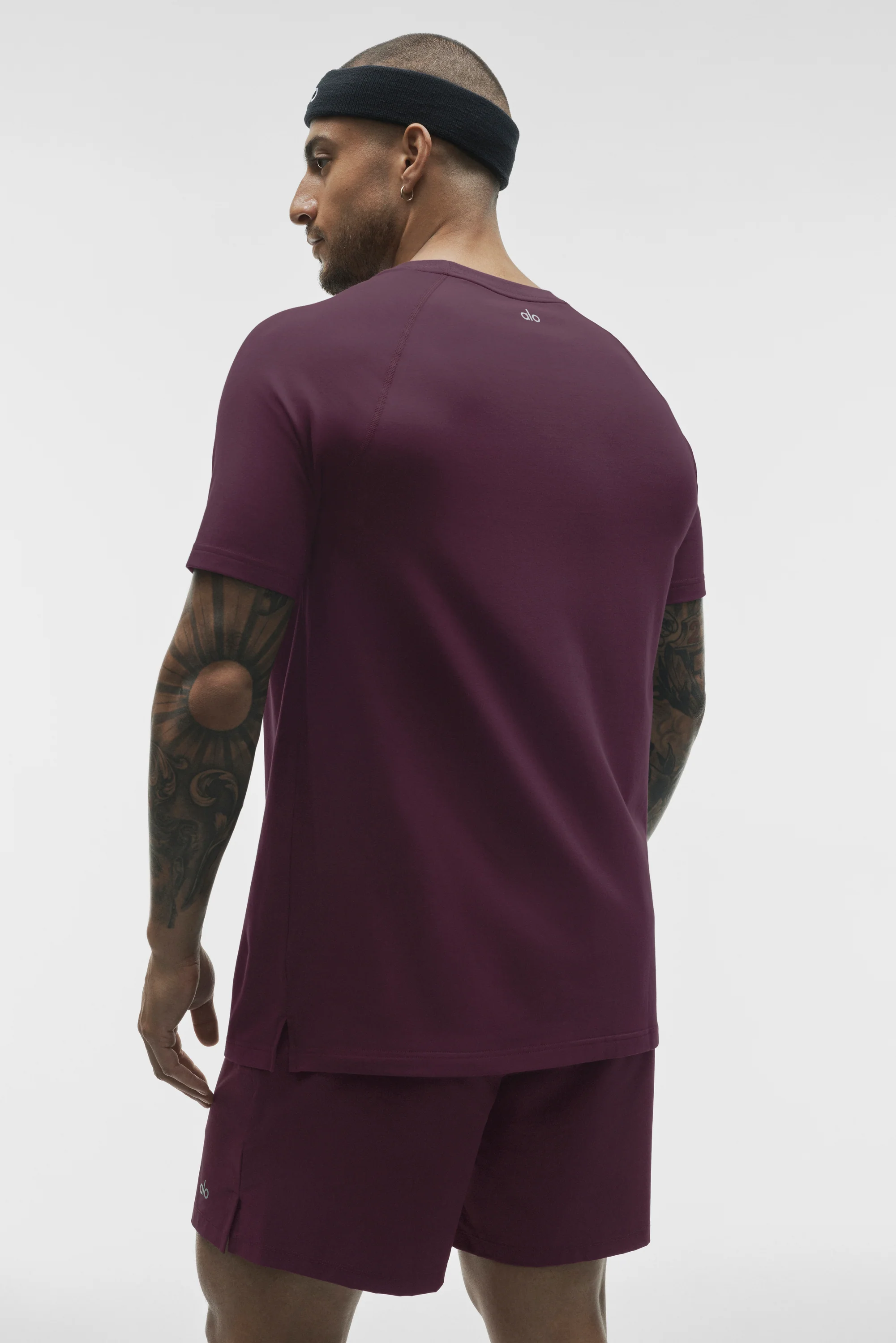 ALO Vapor Crewneck Short Sleeve in Rich Bordeaux