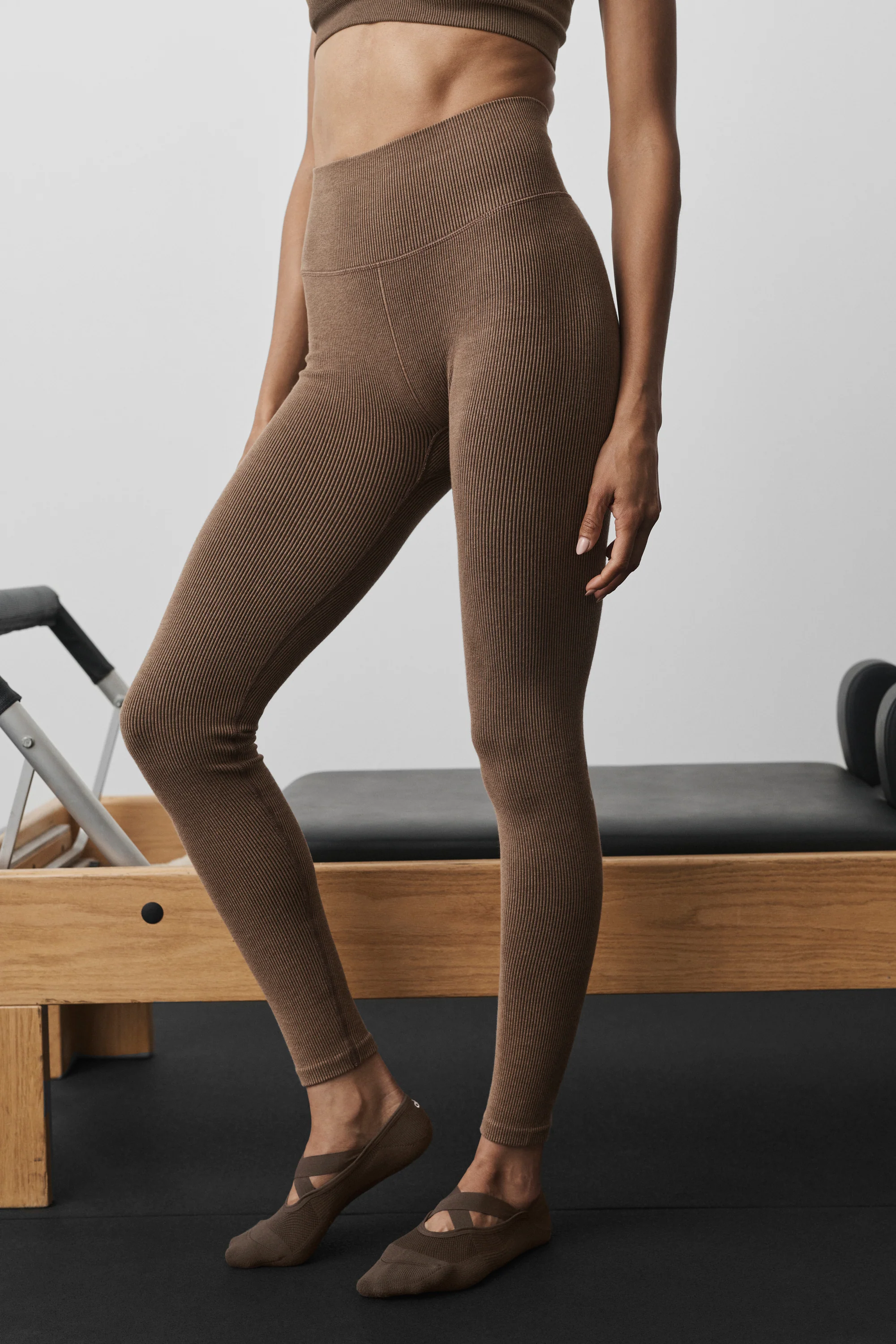 Legging Canelada Sem Costura de Cintura Alta e Dois Tons em Marrom Java