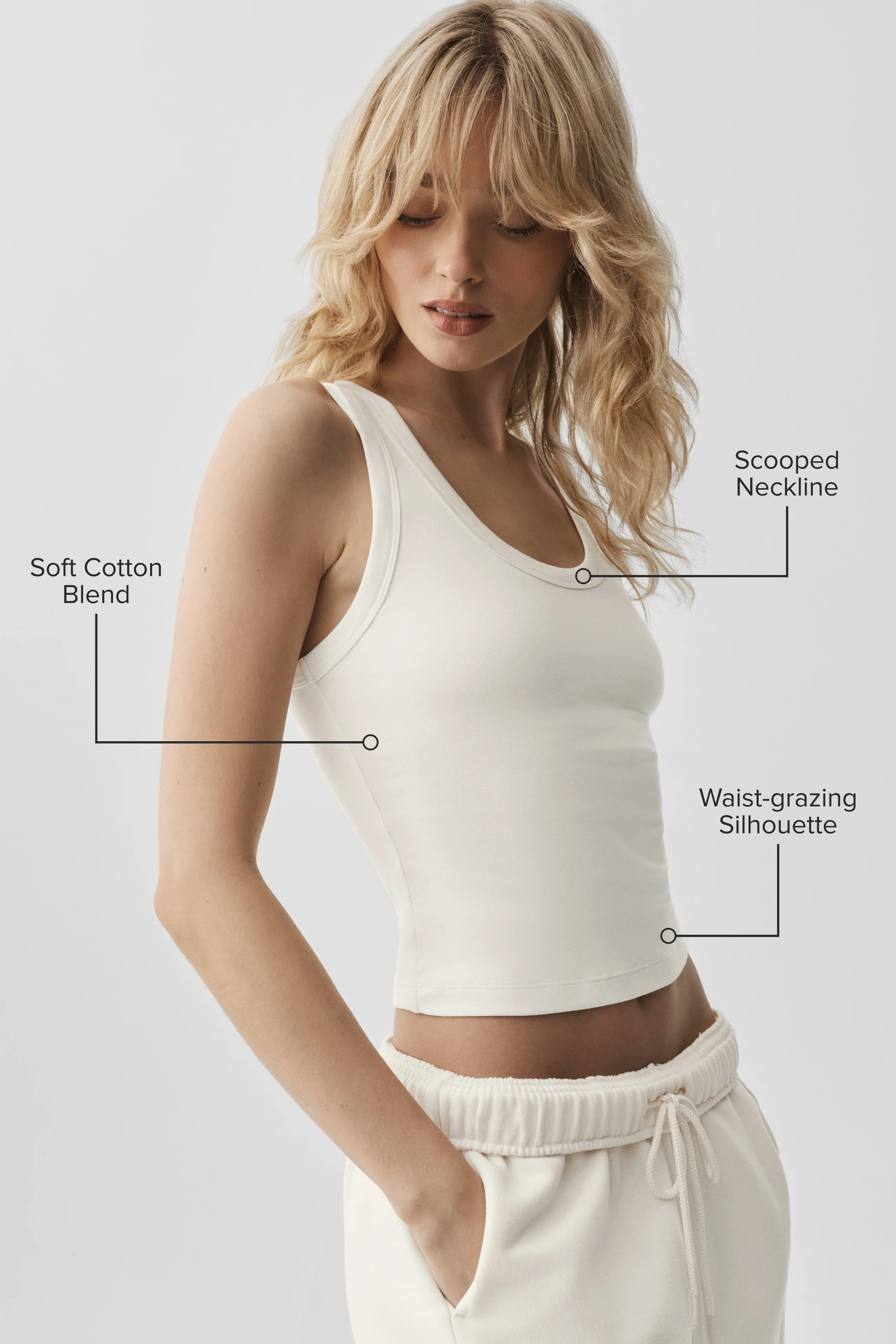 Zeitloser Tank in Ivory mit U-Ausschnitt
