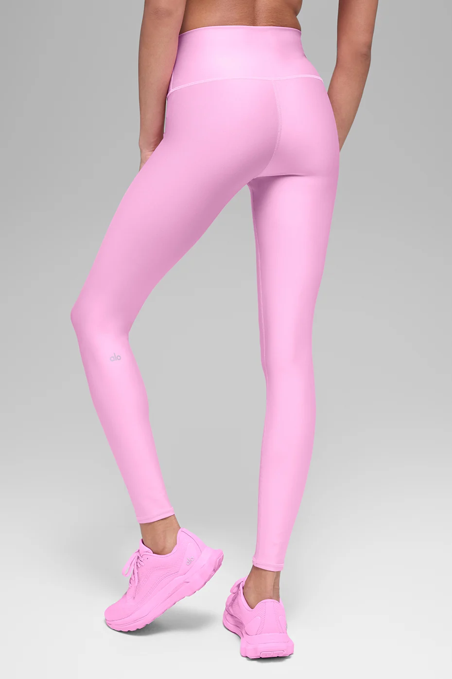 High-Waist Airlift Legging in Candy Heart Pink with a Sculpting Fit