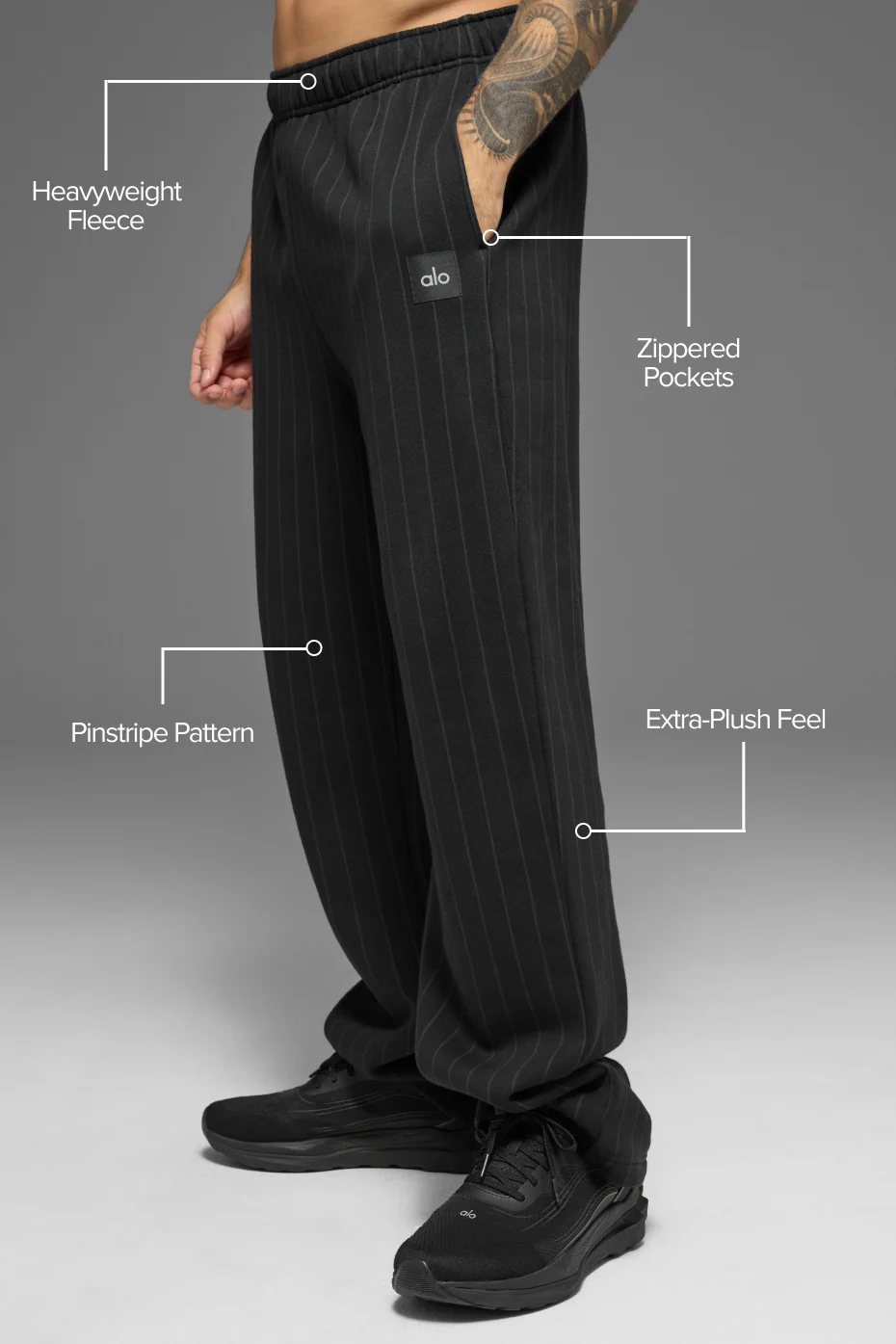 Pinstripe Straight Leg Sweatpant i Black Pinstripe