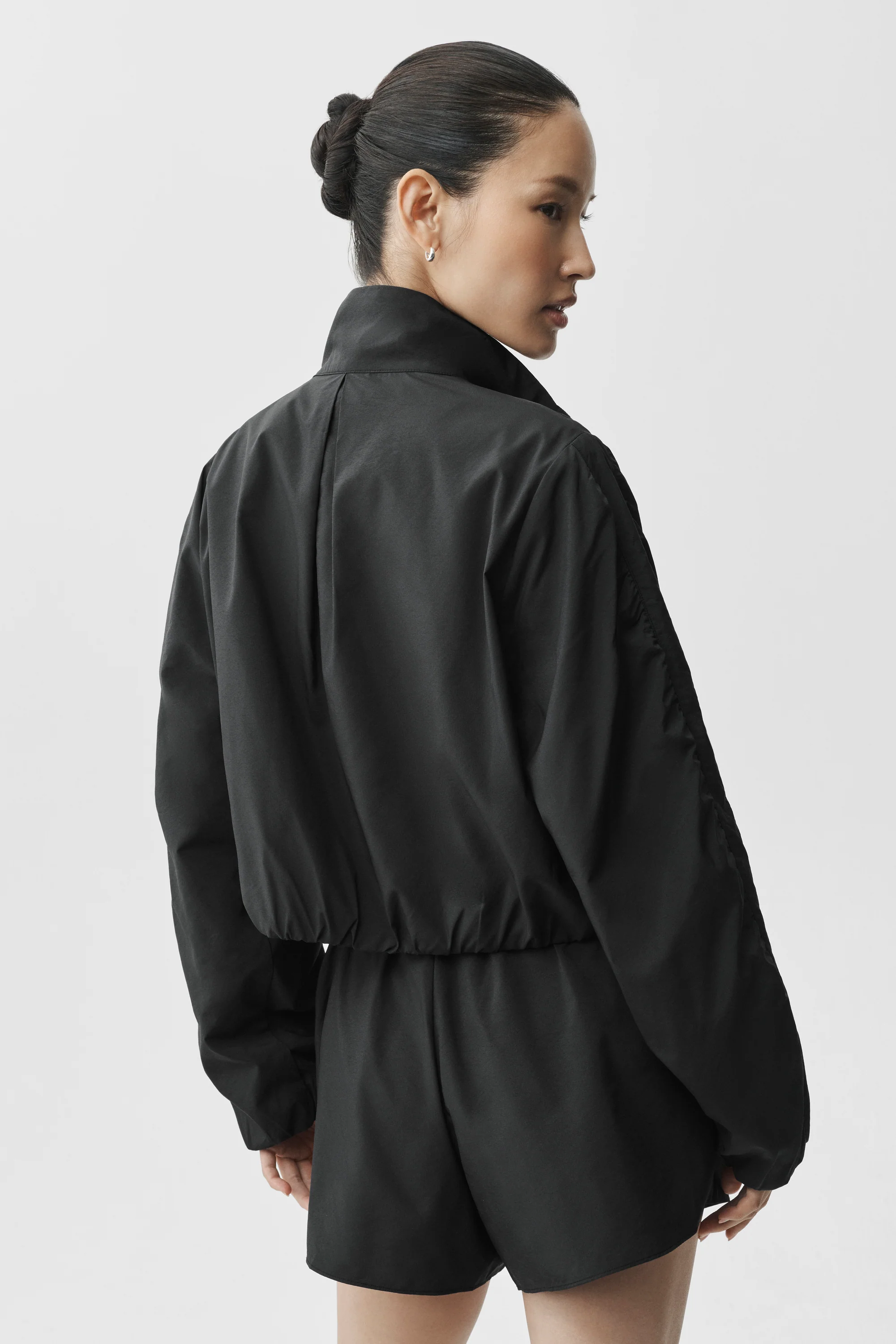 Veste Prismatic en noir, veste femme légère et décontractée à zip