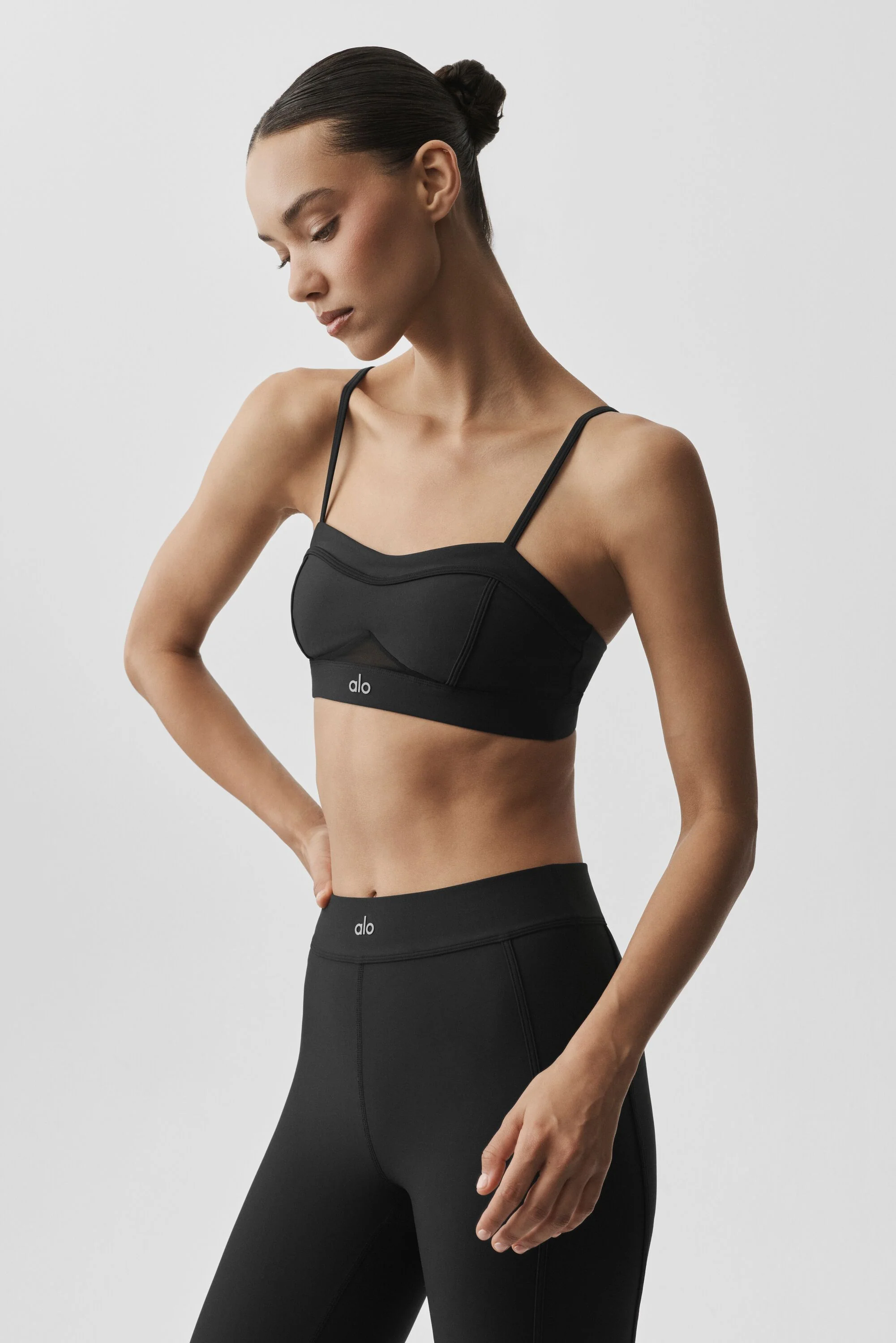 Reggiseno Alo Airlift Skyglow nero con coppe rimovibili