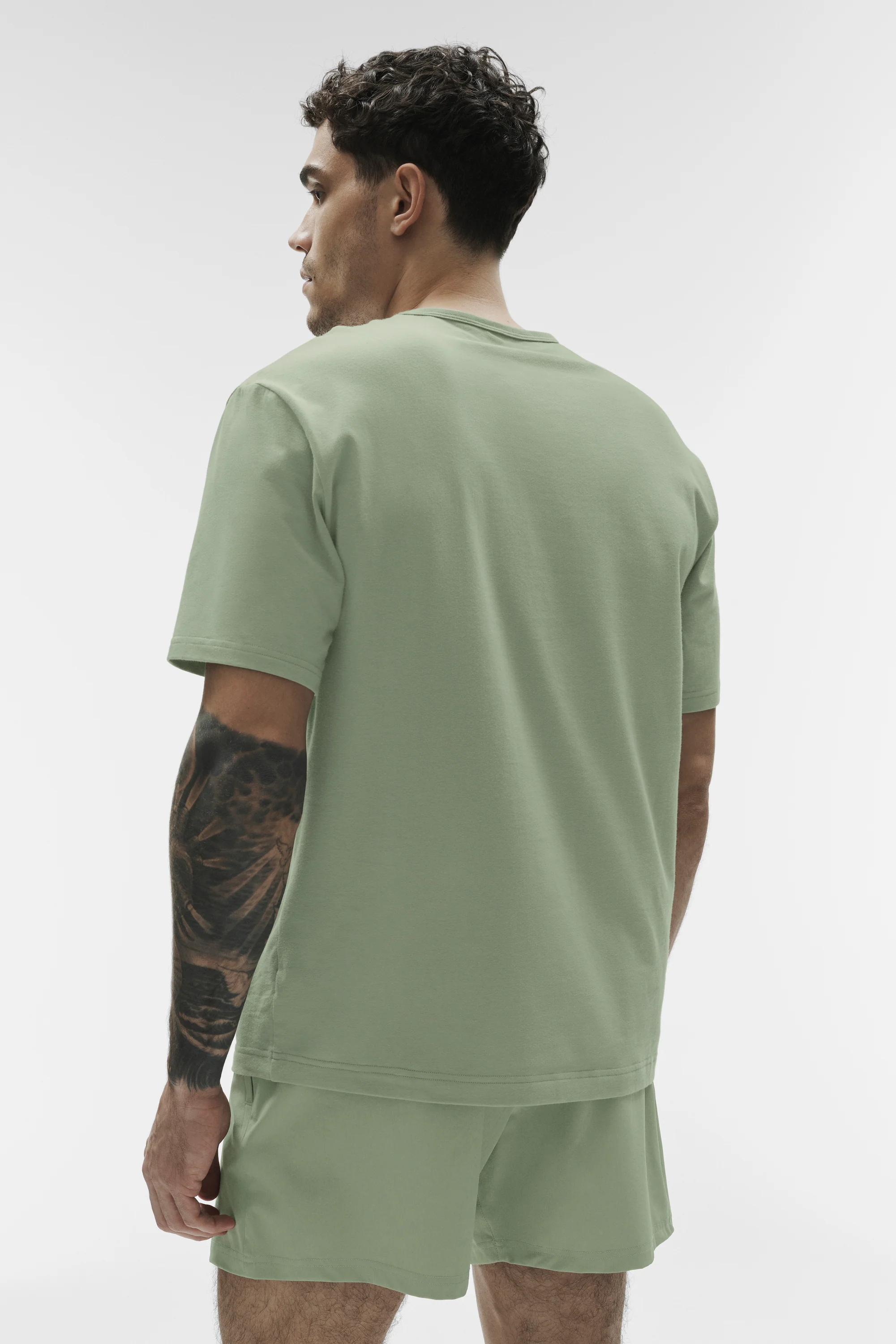 Camiseta de manga corta Street Essential en Dune Grass
