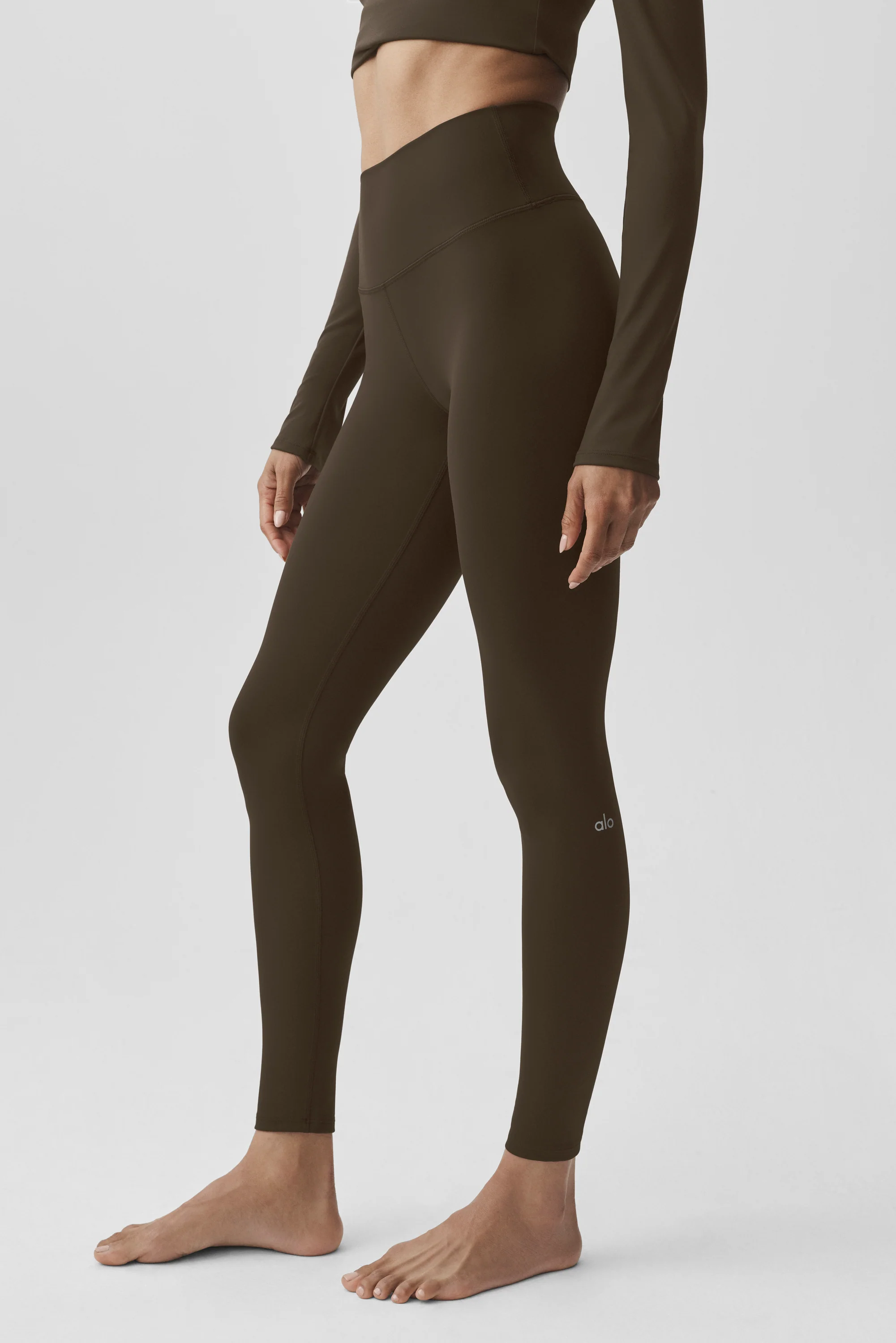 ALO Softsculpt High-Waist Legging in Espresso for Studio and Recovery