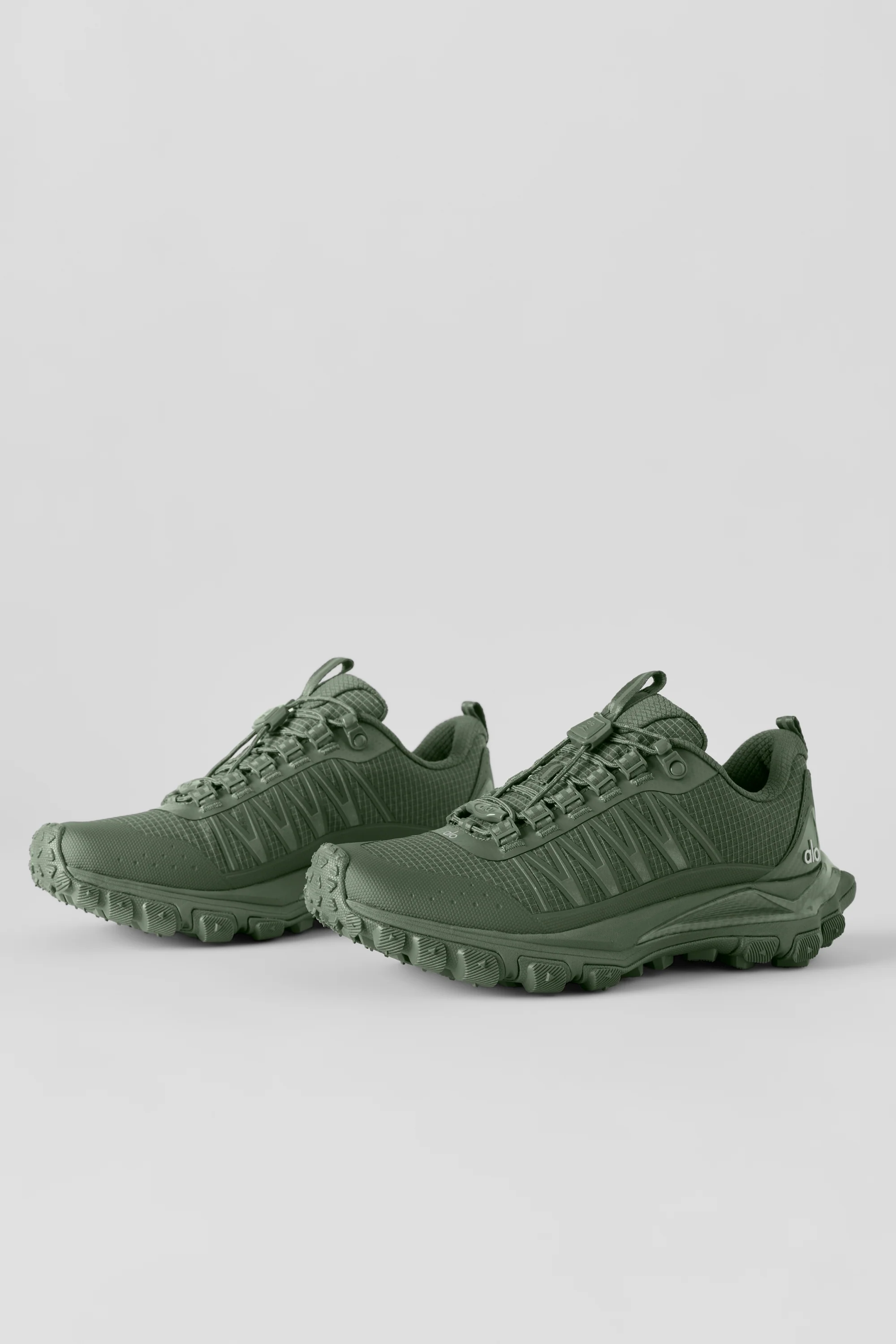 ALO Trail Unisex Performance Shoe in Bamboo Green