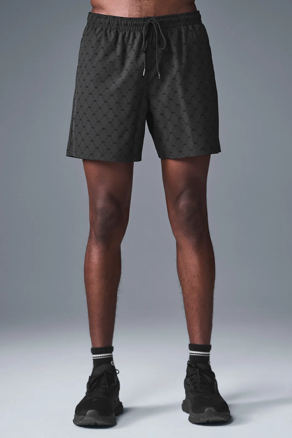 Short Diamond Circuit 7'' in antracite/nero con elasticità in 4 direzioni
