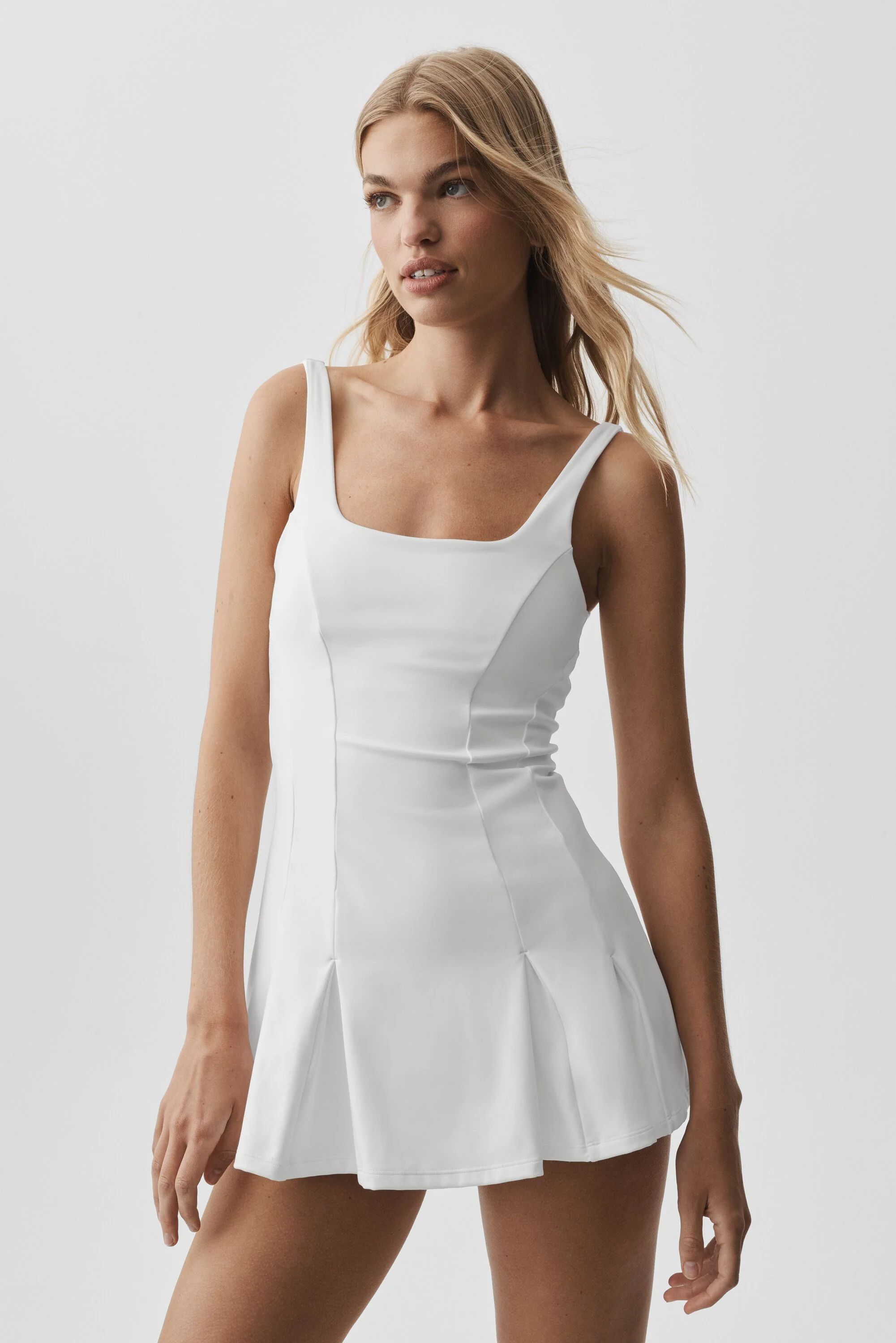 Robe de tennis ALO Softsculpt Topspin blanche pour les jours de match