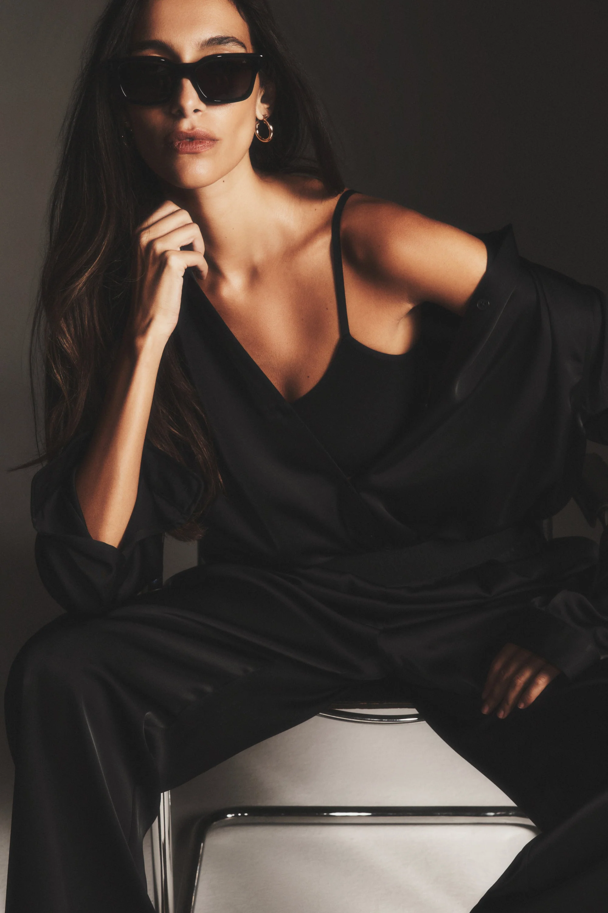 Satin Smooth Talker Button-Up Hemd in Schwarz