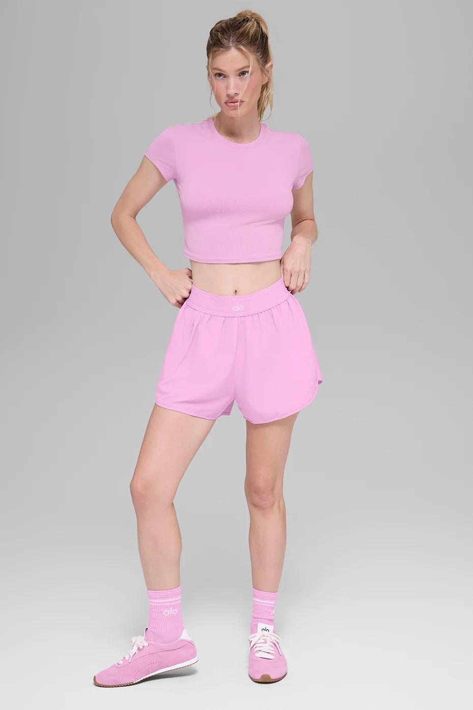 Match Point Shorts i Candy Heart Pink til spil på banen