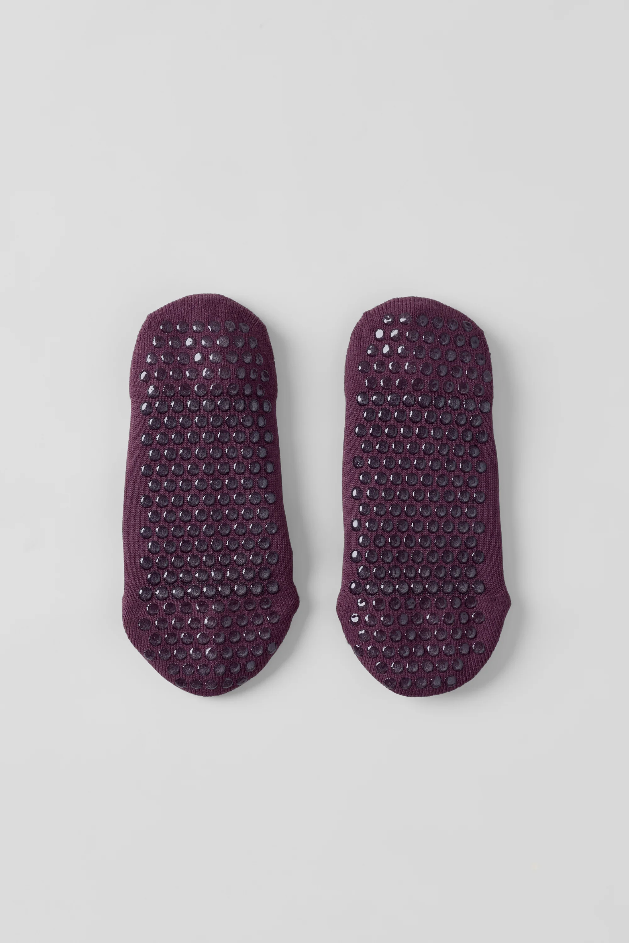 Ballet Grip Sock in Rich Bordeaux with Bow Detail