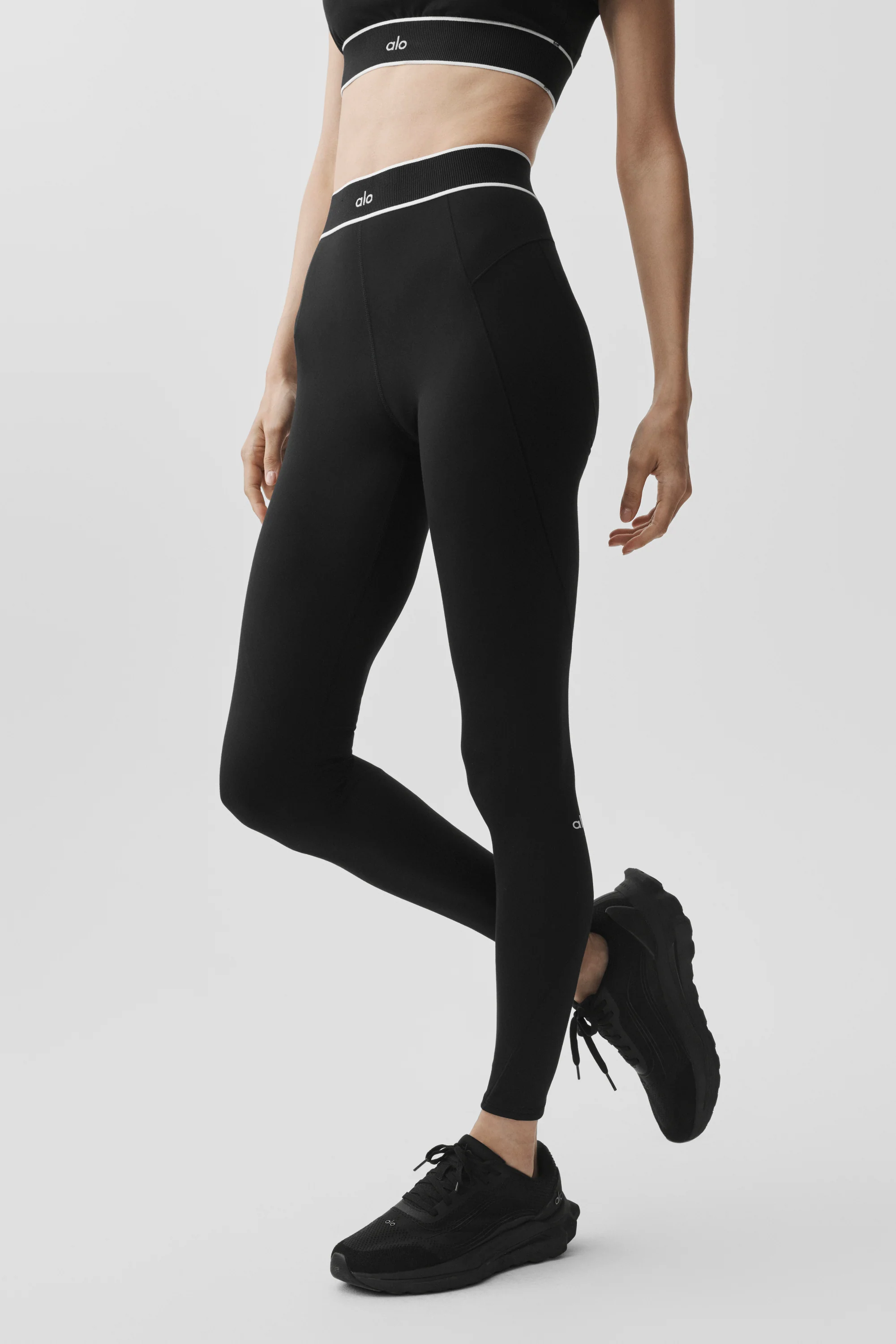 ALO Softsculpt High-Waist Amp It Up Legging in Black