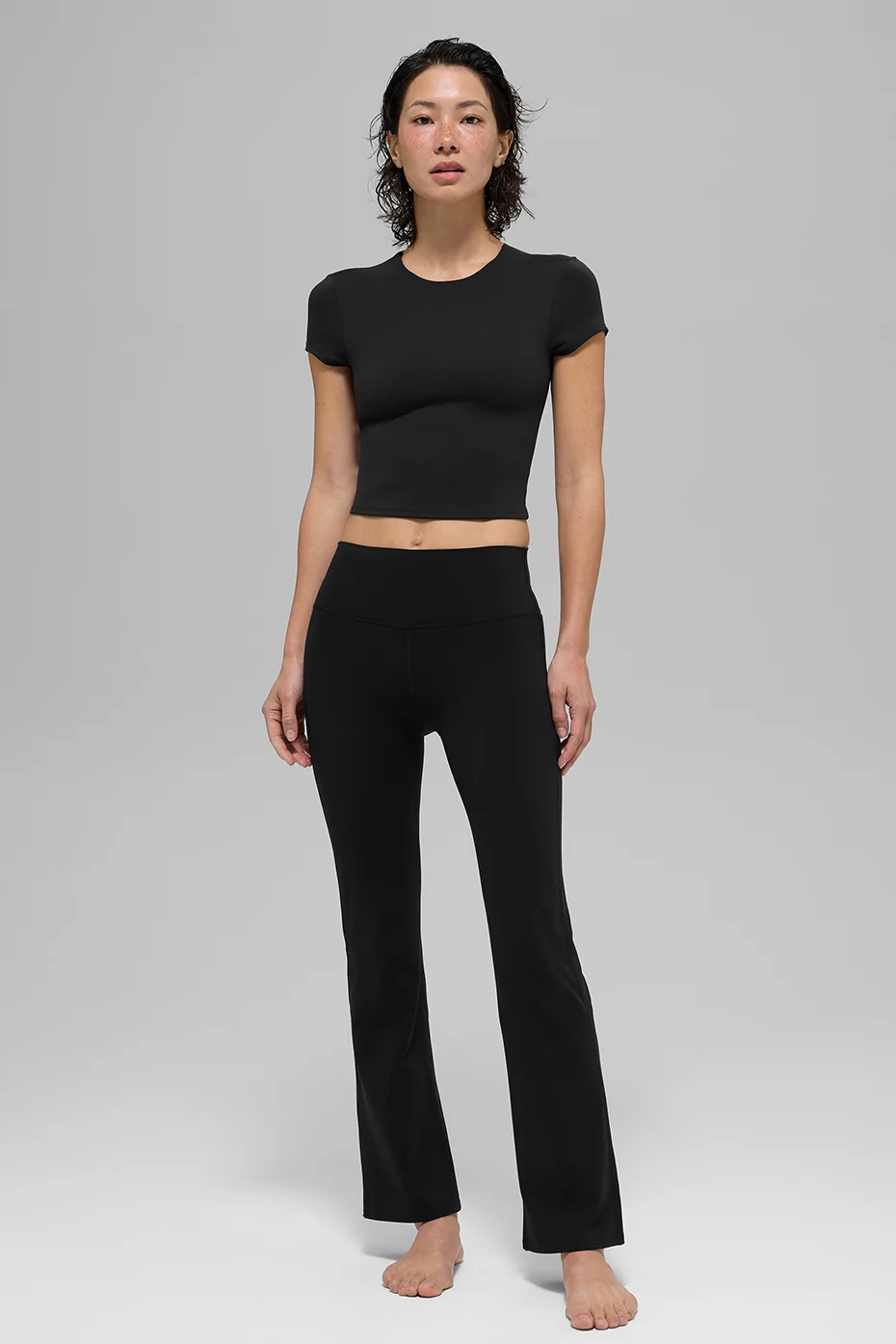 ALO Softsculpt High-Waist 7/8 Bootcut Legging in Black