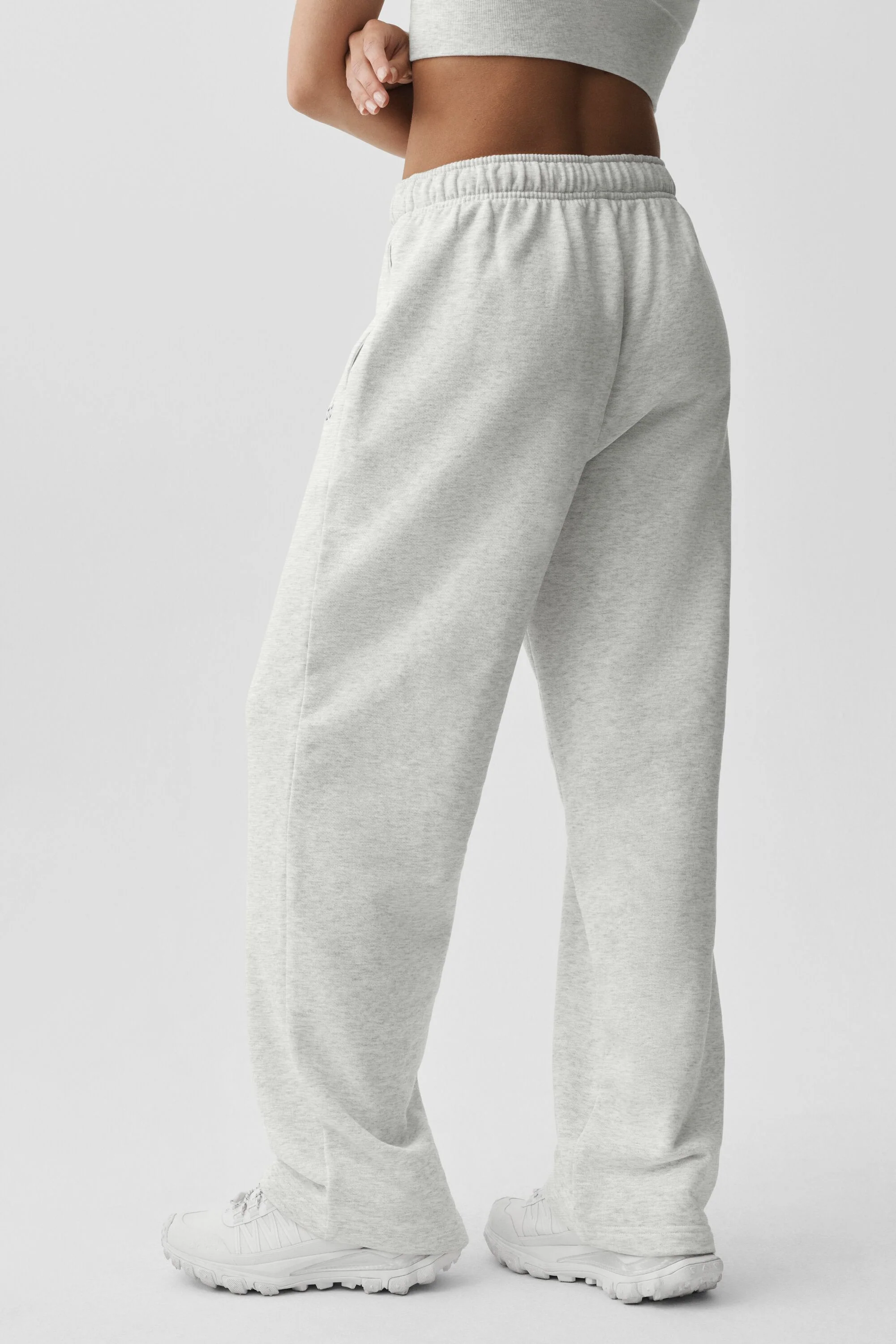 Accolade Straight Leg Sweatpant in White Heather