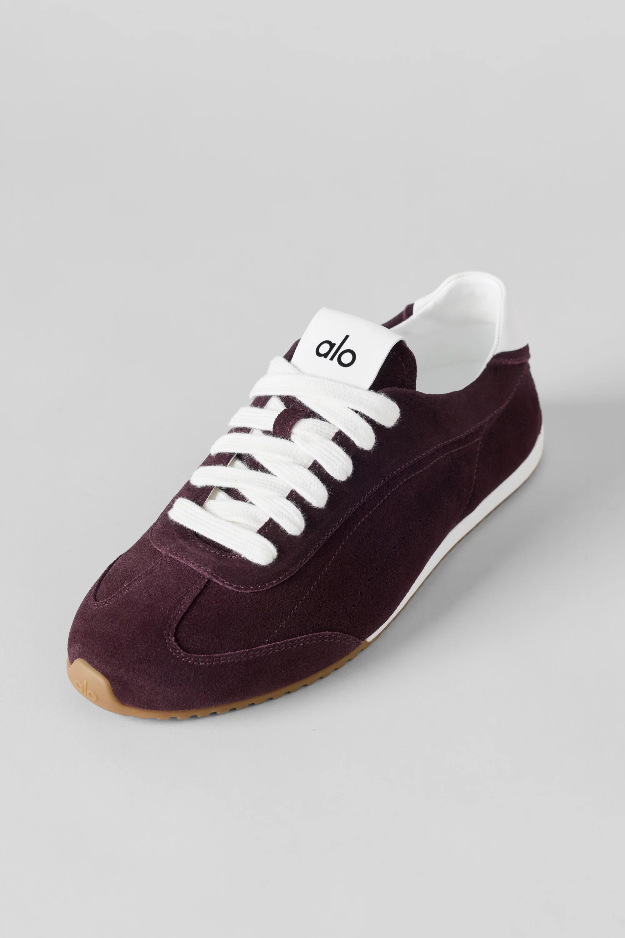 ALO Sunset Sneaker Unisex in Rich Bordeaux with Recovery Foam Insole