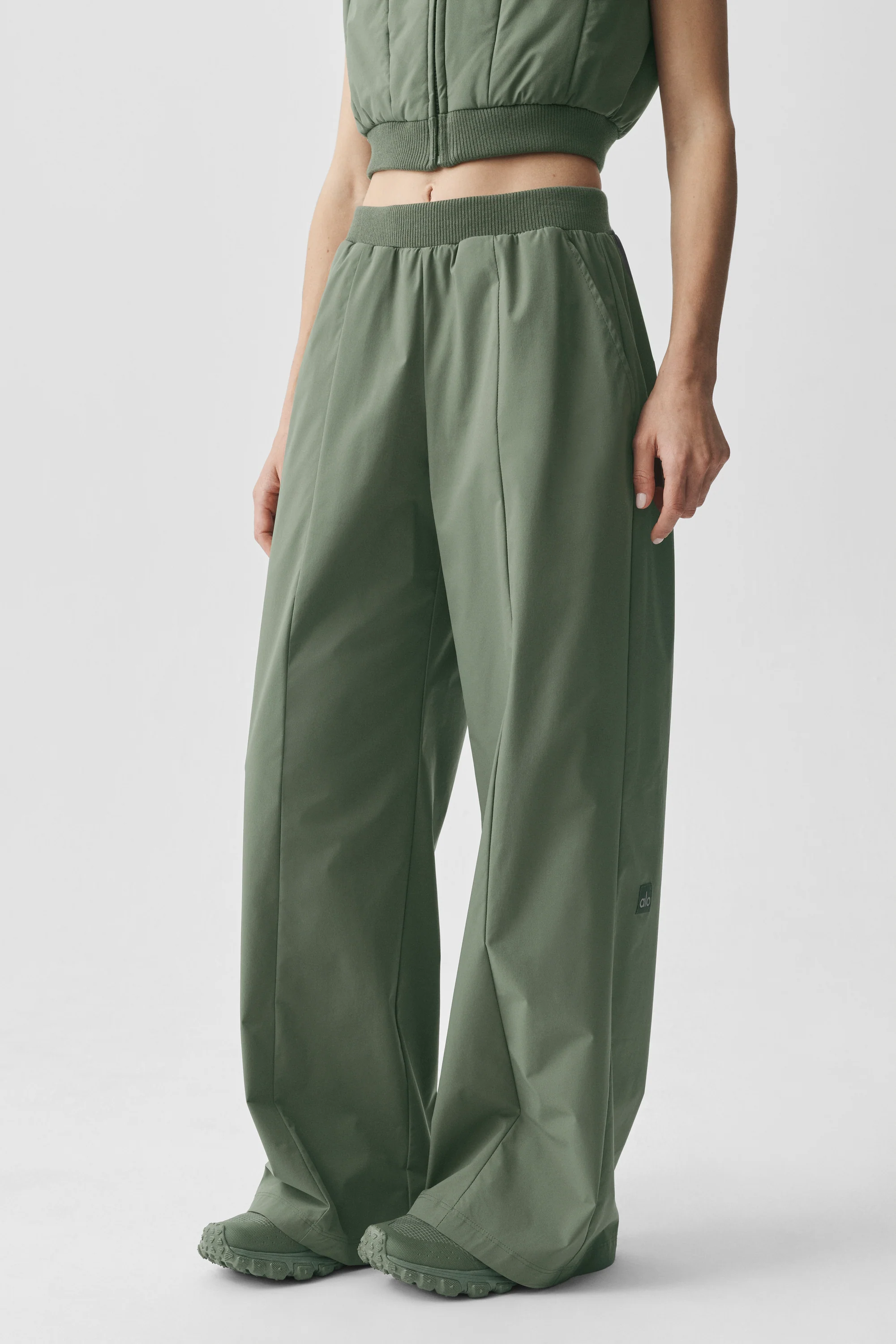 High-Waist Momentum Straight Leg Pant in Bamboo Green