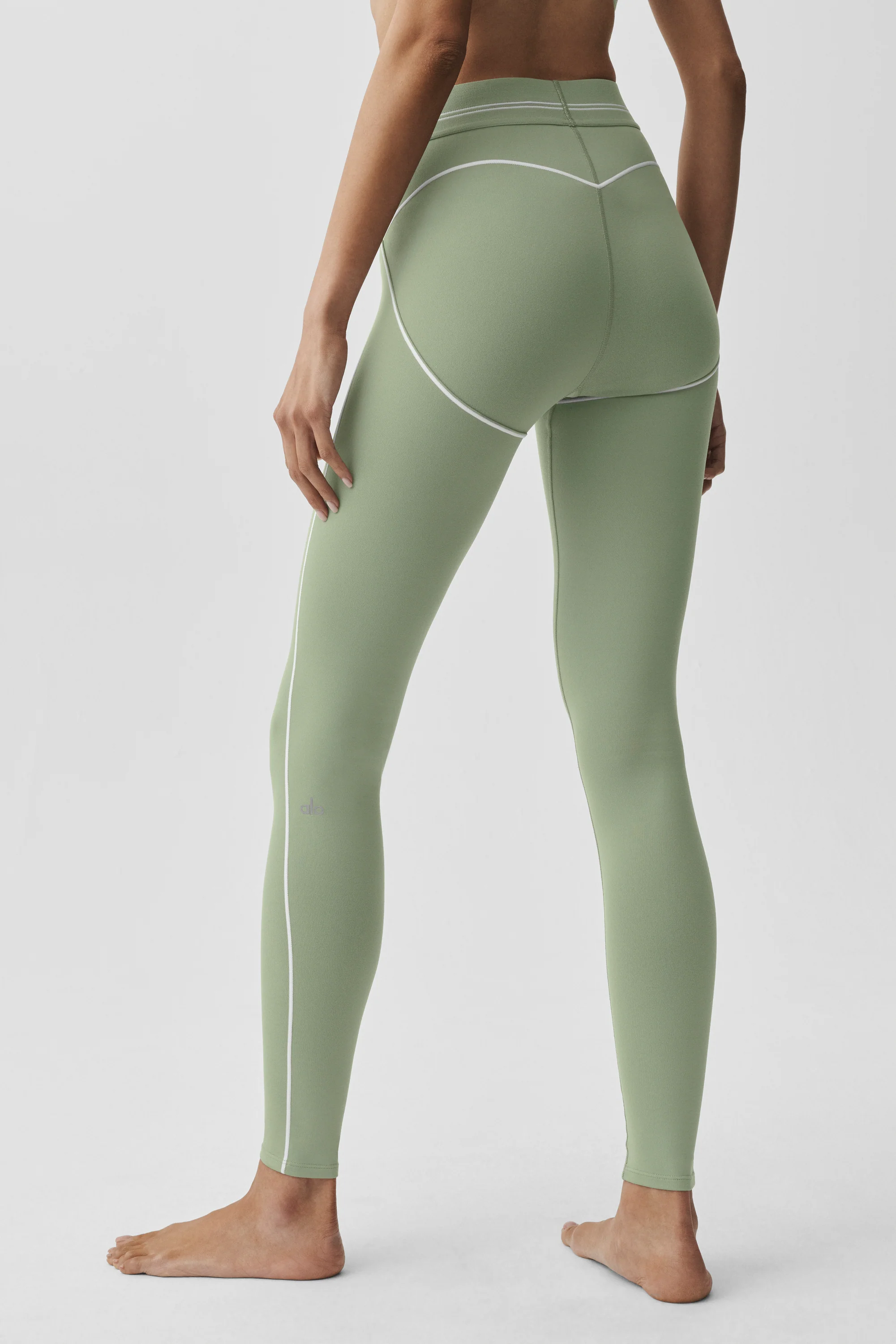 Airbrush High-Waist Heart Throb Legging In Dune Grass And White