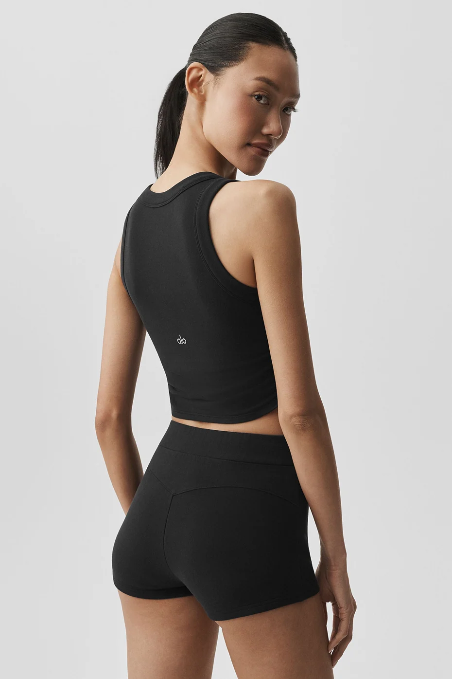 Sway Bra Tank i sort med indbygget bh