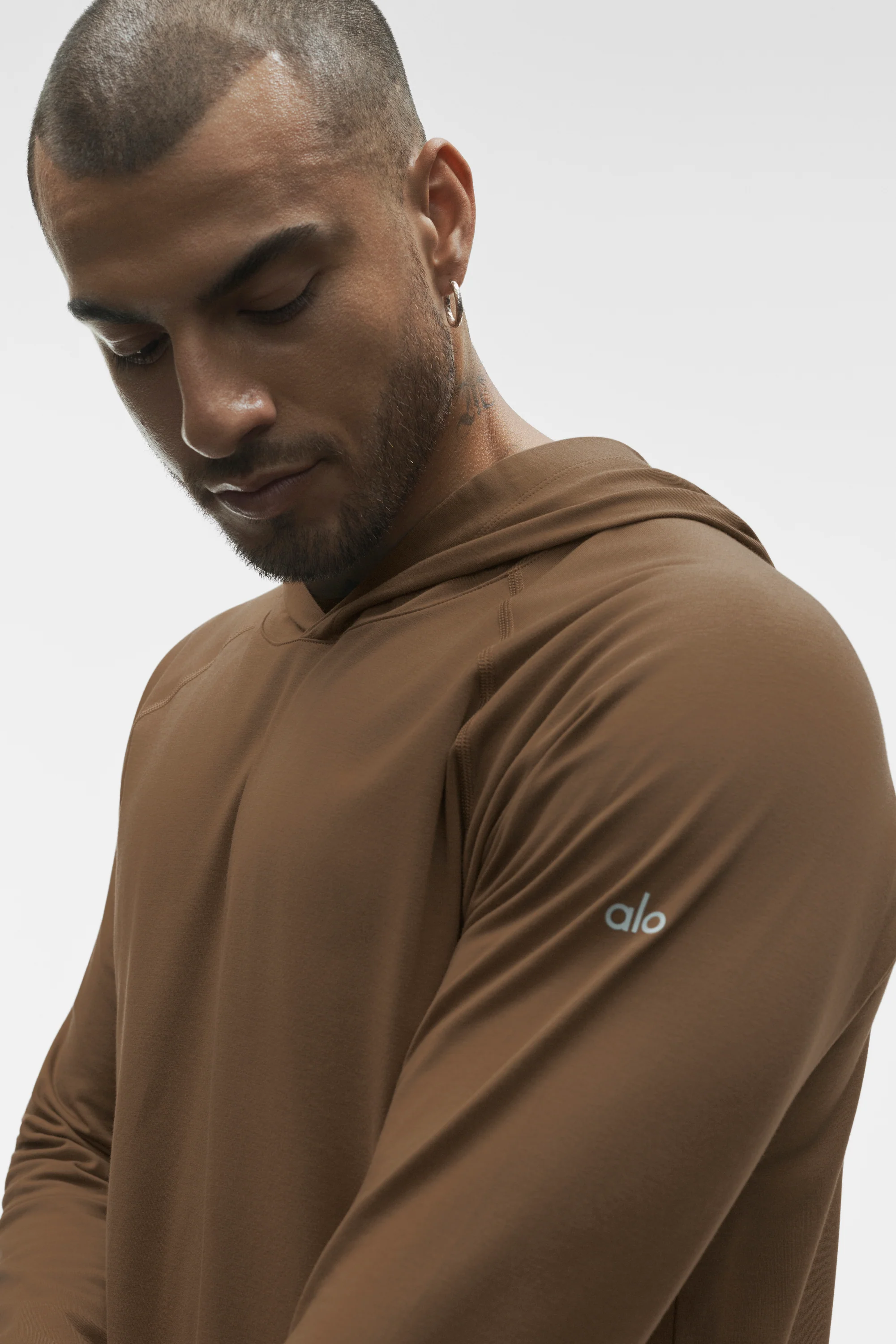 ALO Vapor Long Sleeve Hoodie in Java Brown