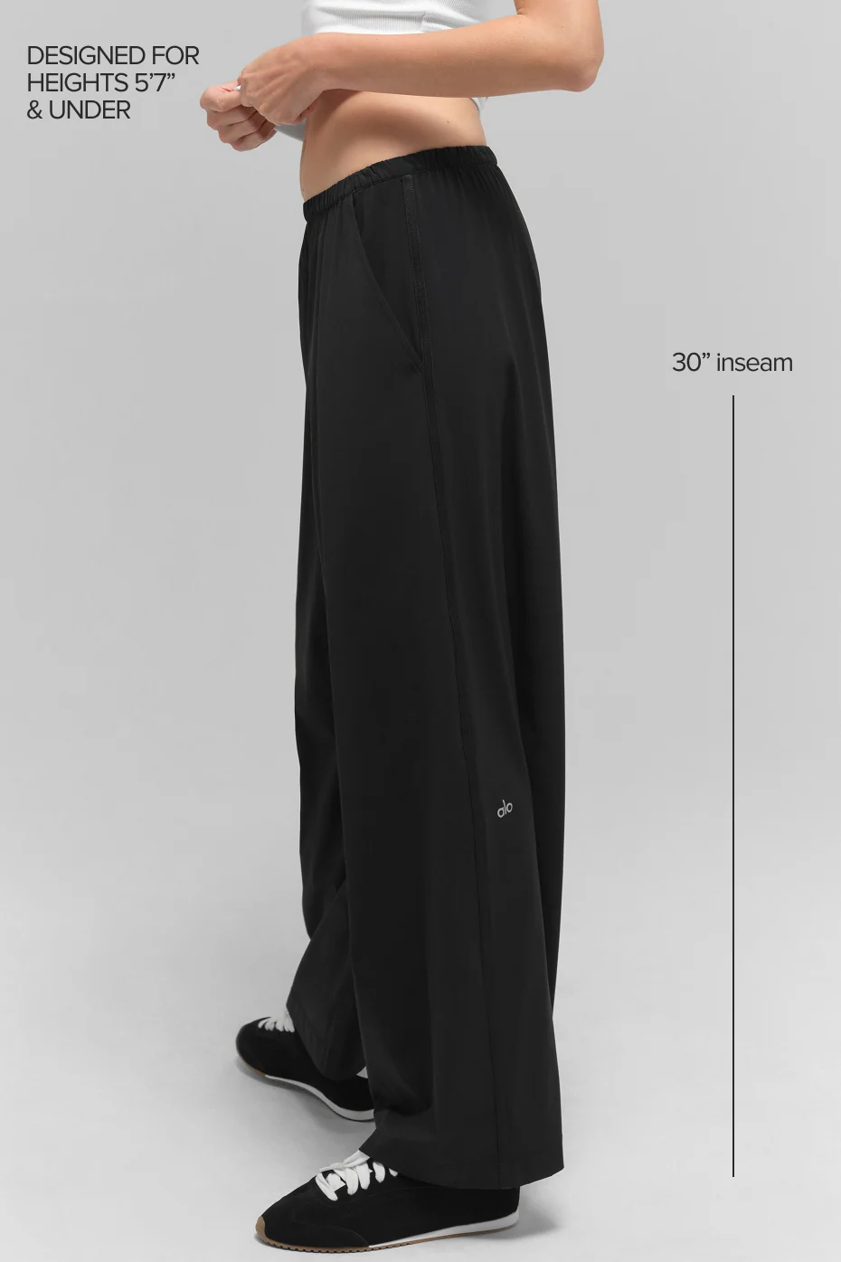 AloBreezy Wide Leg Pant Regular in Black with 30 Inch Inseam