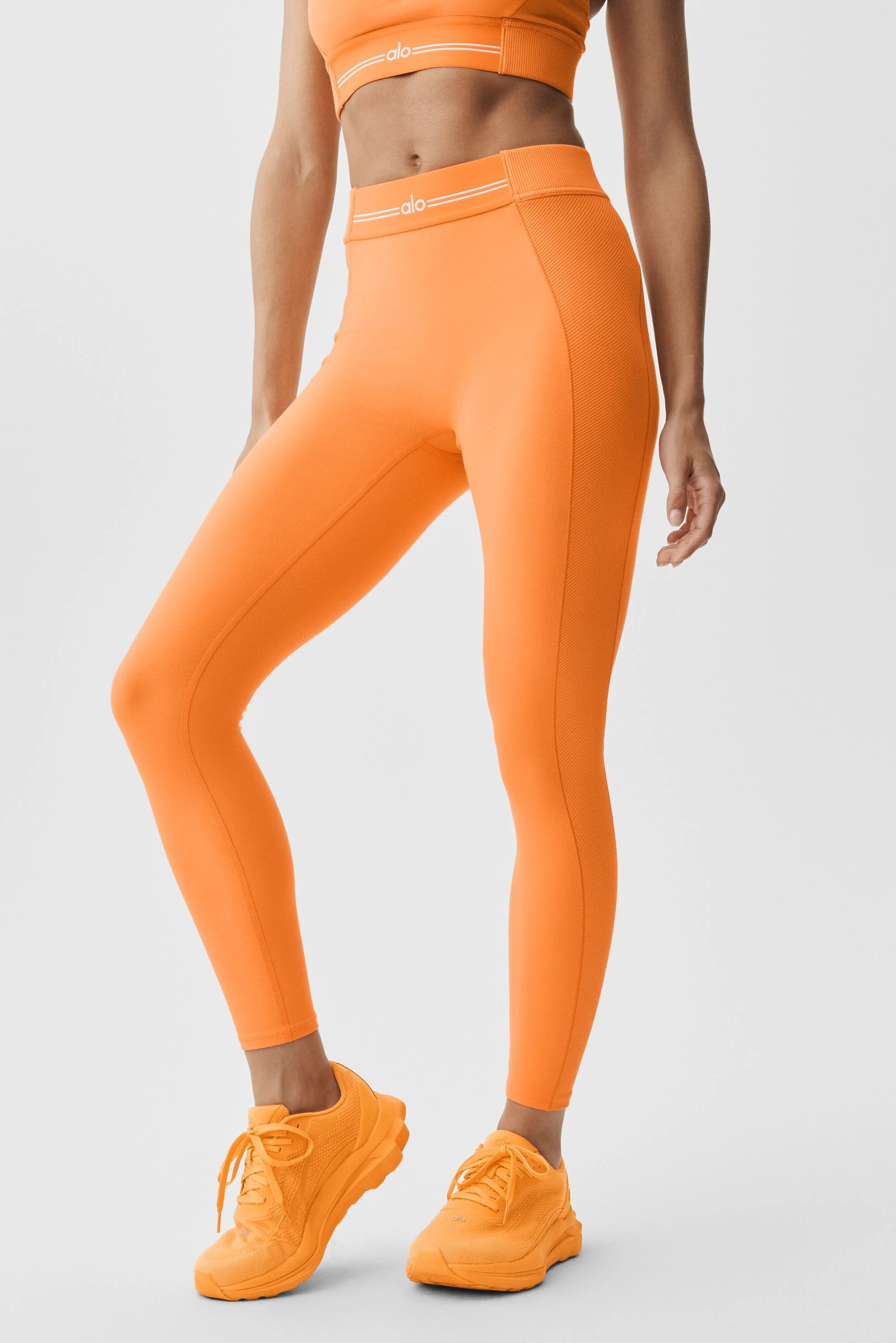 Alosoft High-Waist 7/8 Relay Legging in Satsuma Breeze and White