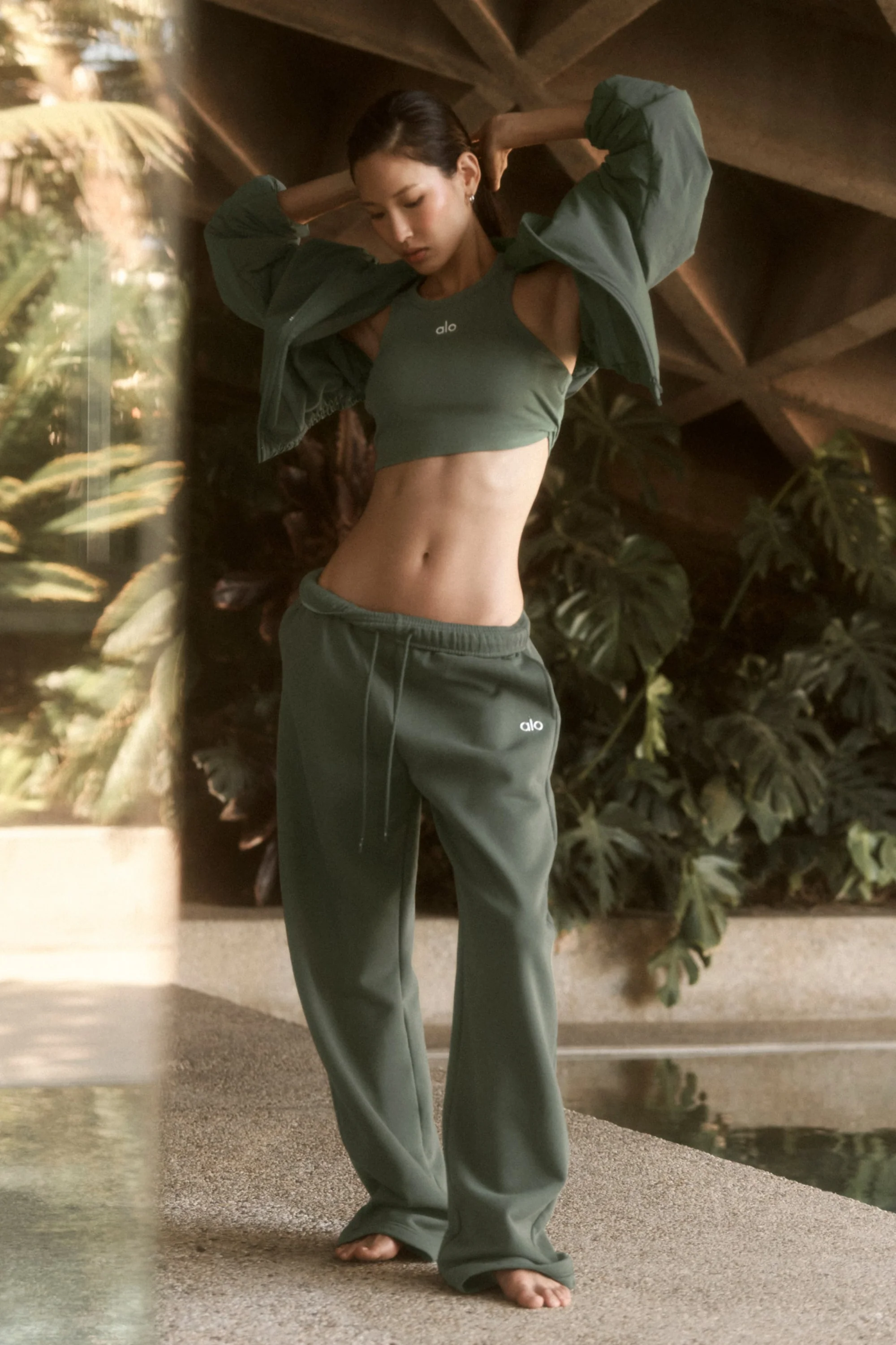 Accolade Straight Leg Sweatpant in Bamboo Green