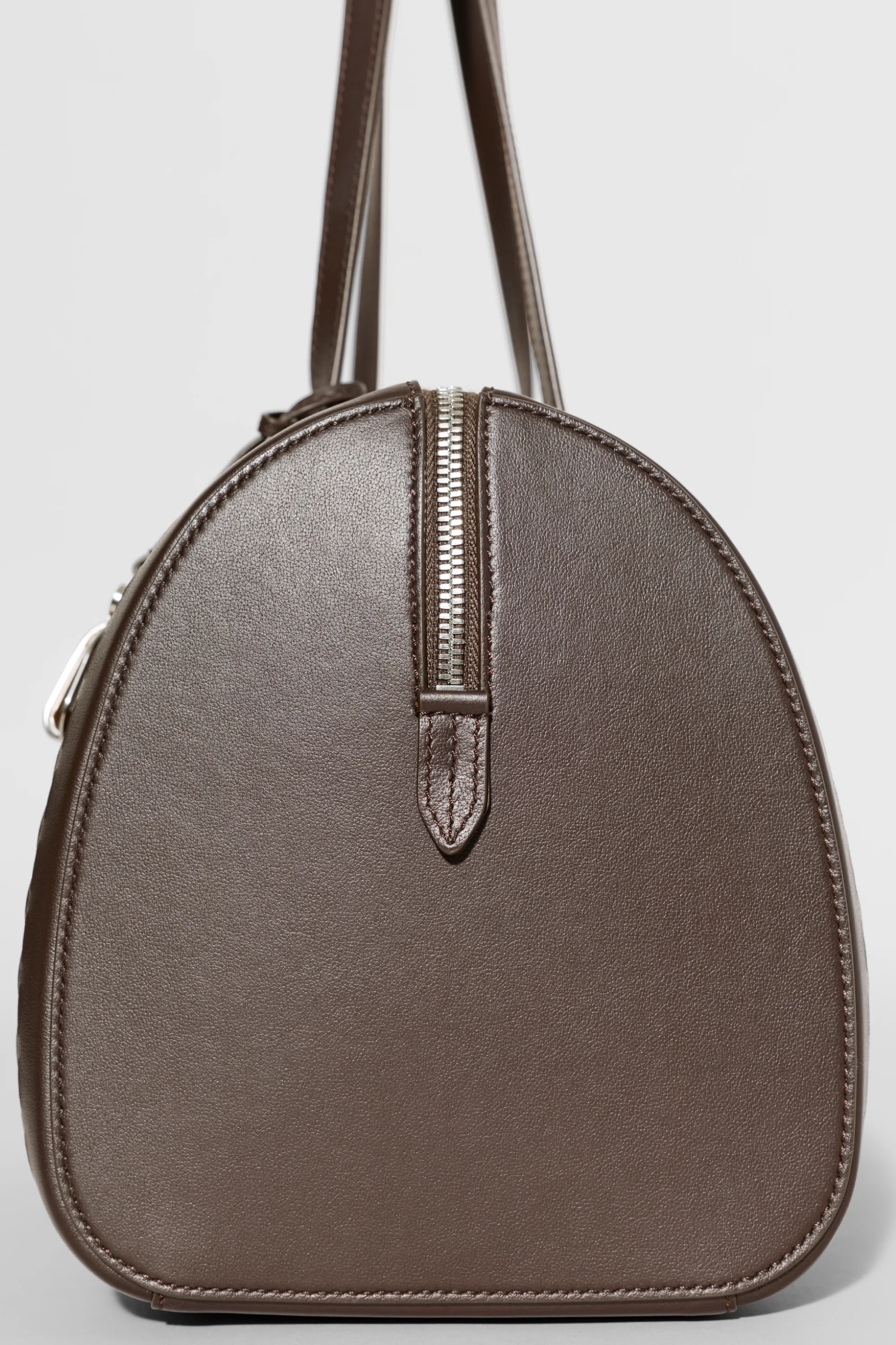 ALO Leather Mesh Shoulder Voyage Bag in Espresso Leer Mesh