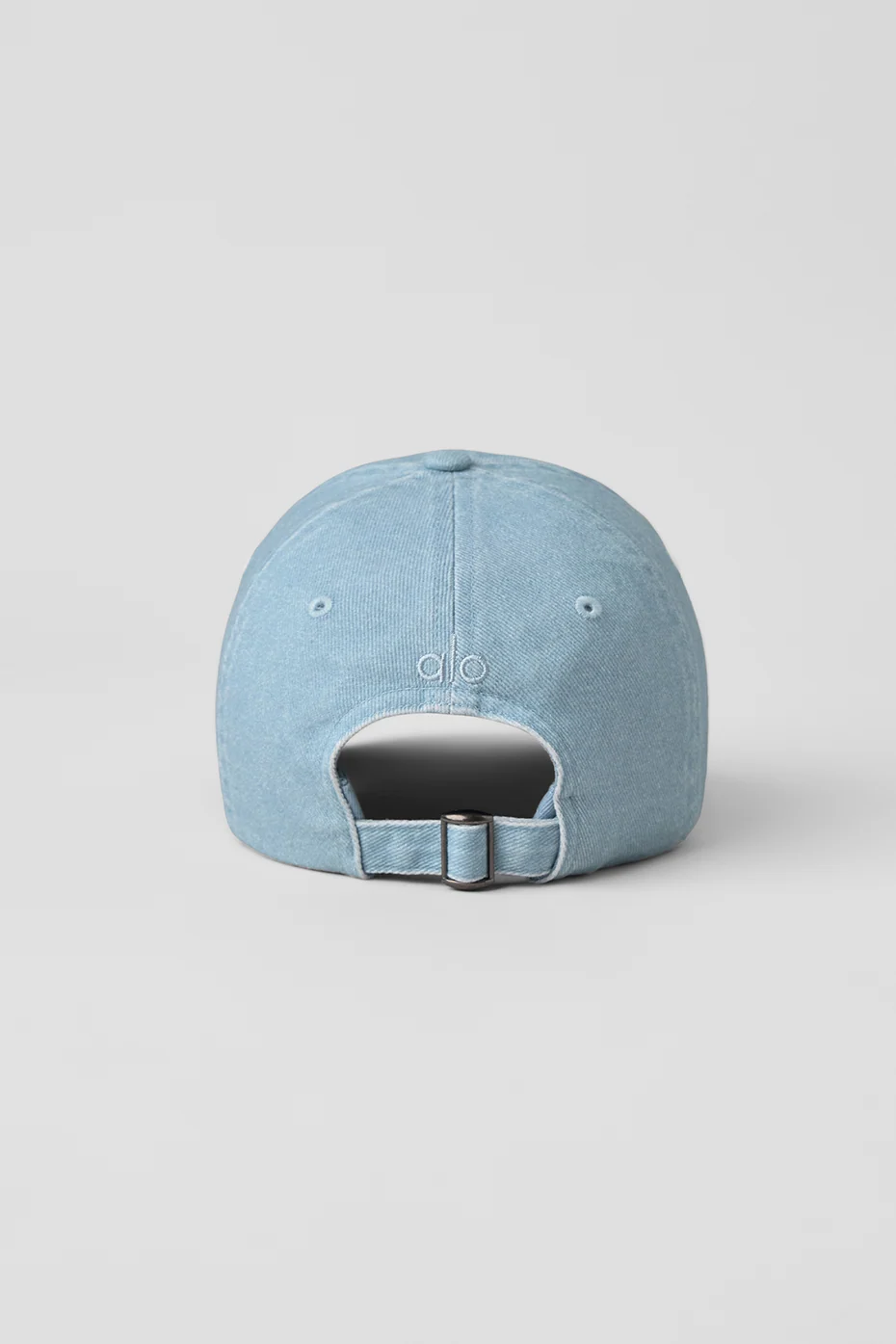 Washed Off-Duty Cap in Light Denim