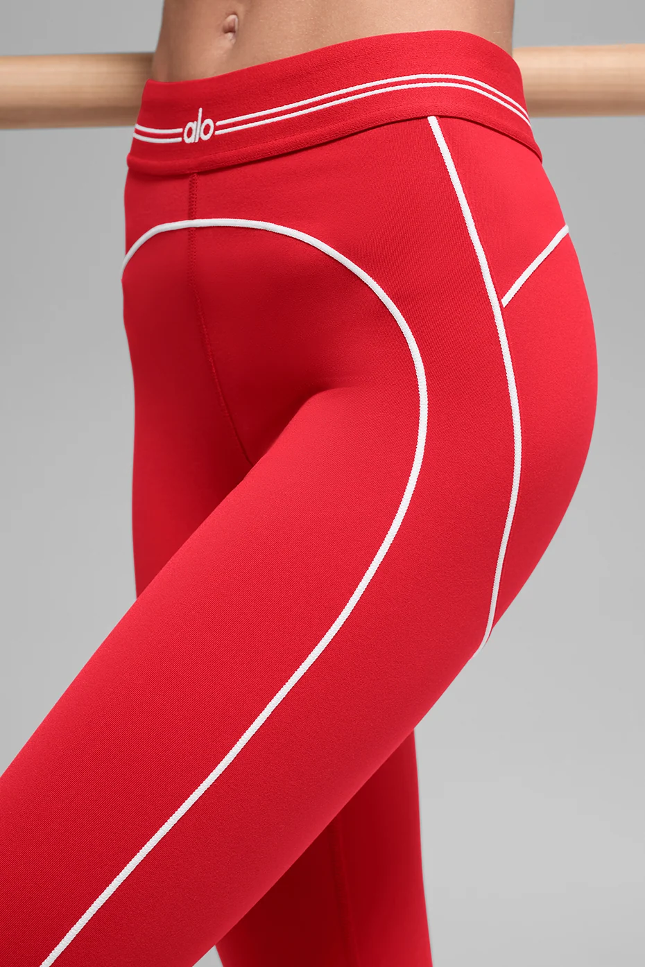 Airbrush High-Waist Heart Throb Legging in Bright Red and White