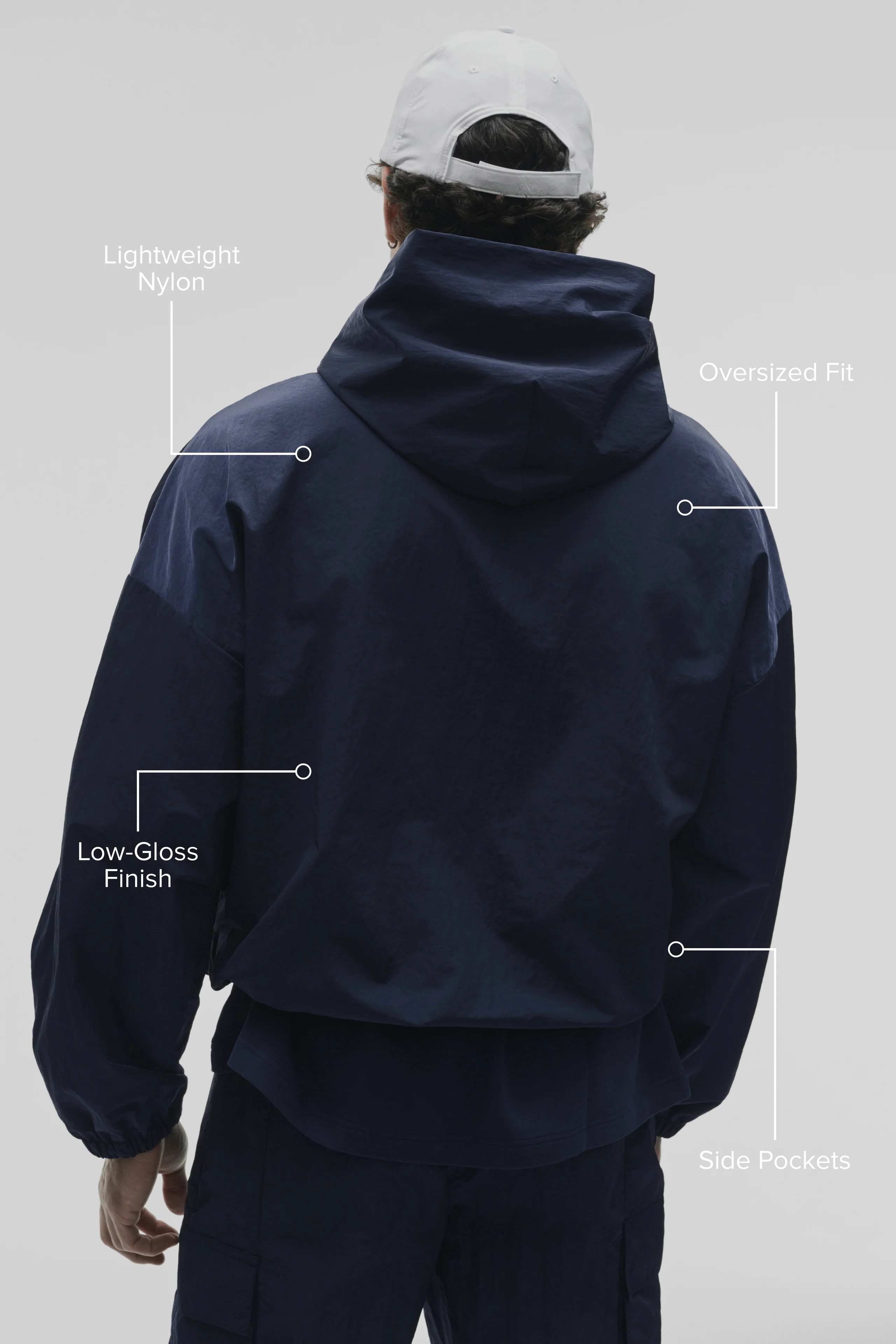 Axis Hooded Pullover in Marineblauw met een Low-Gloss Afwerking