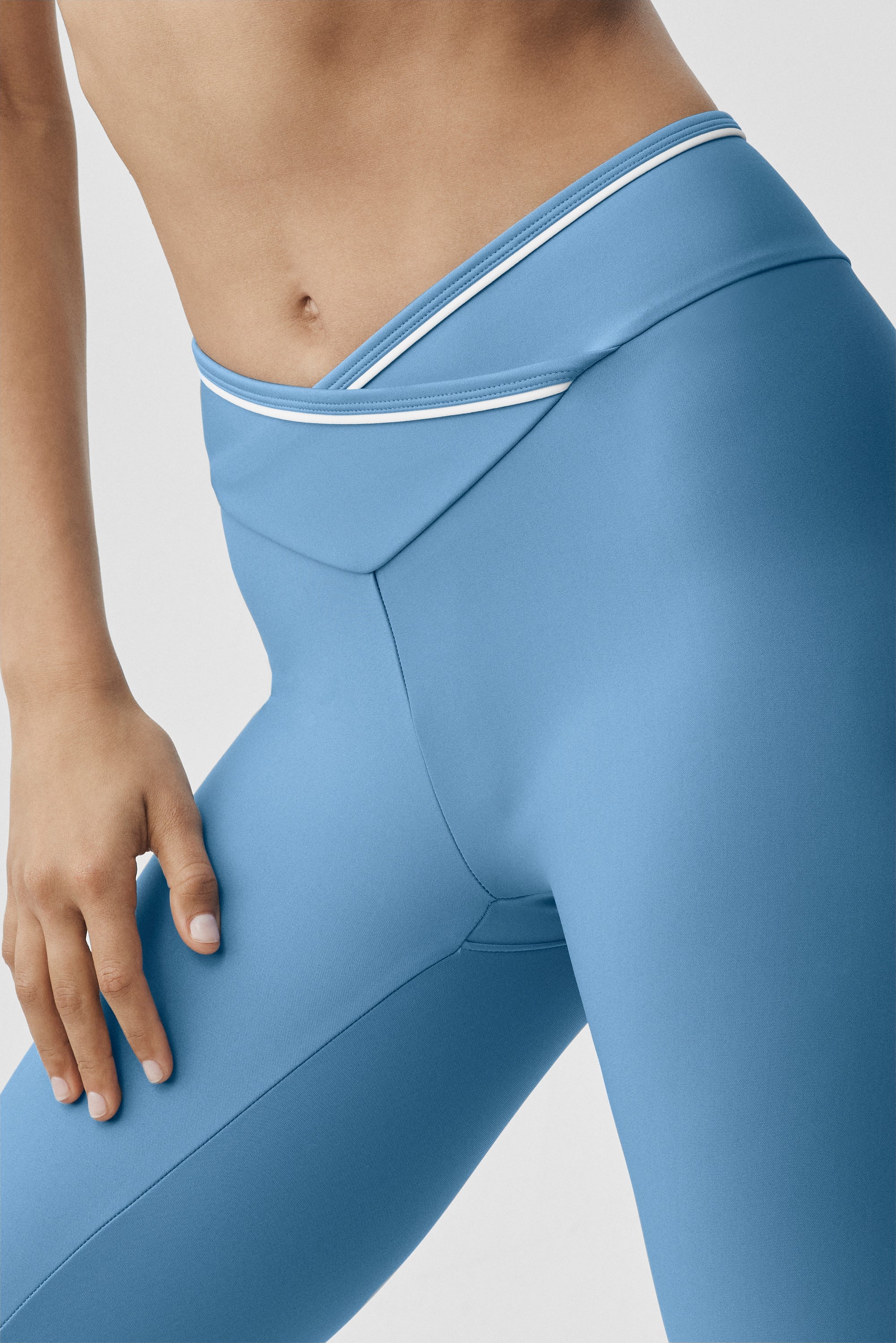 Airlift High-Waist Trifecta Legging in California Blue and White