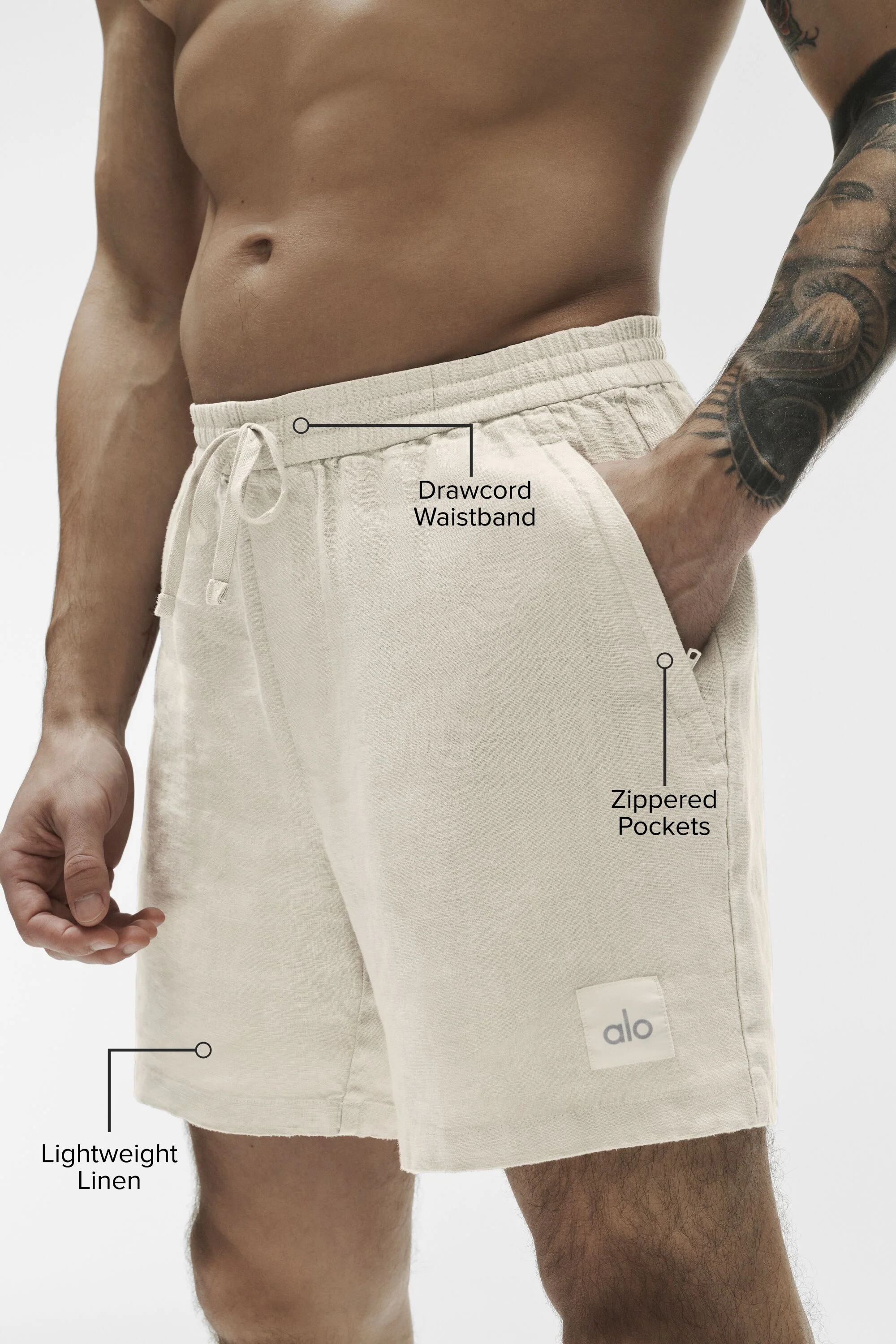 Alo Yoga 7" Linen Days Short i Bone för män