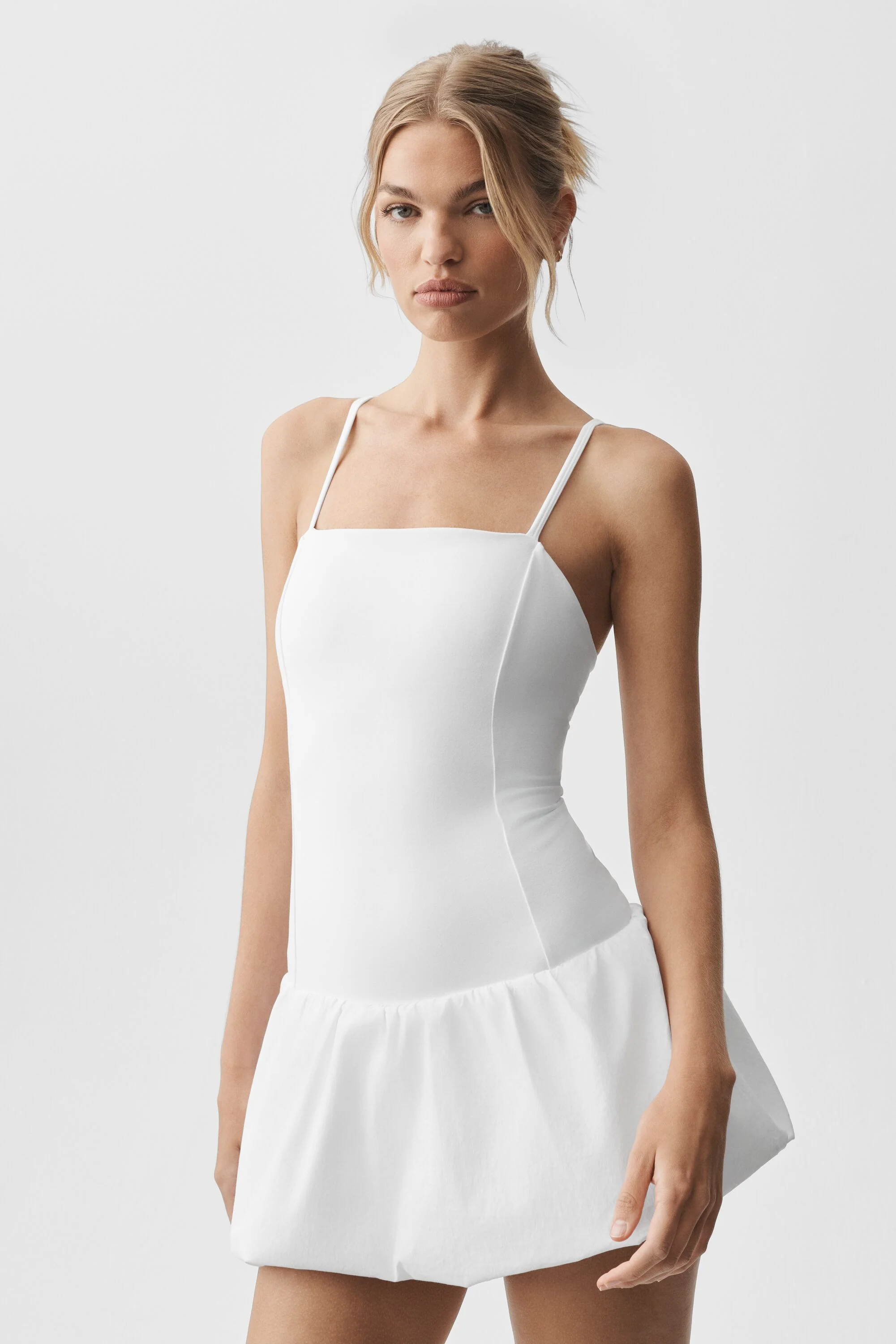 Airbrush Love Match Tennis-Kleid in Weiß mit integriertem Onesie