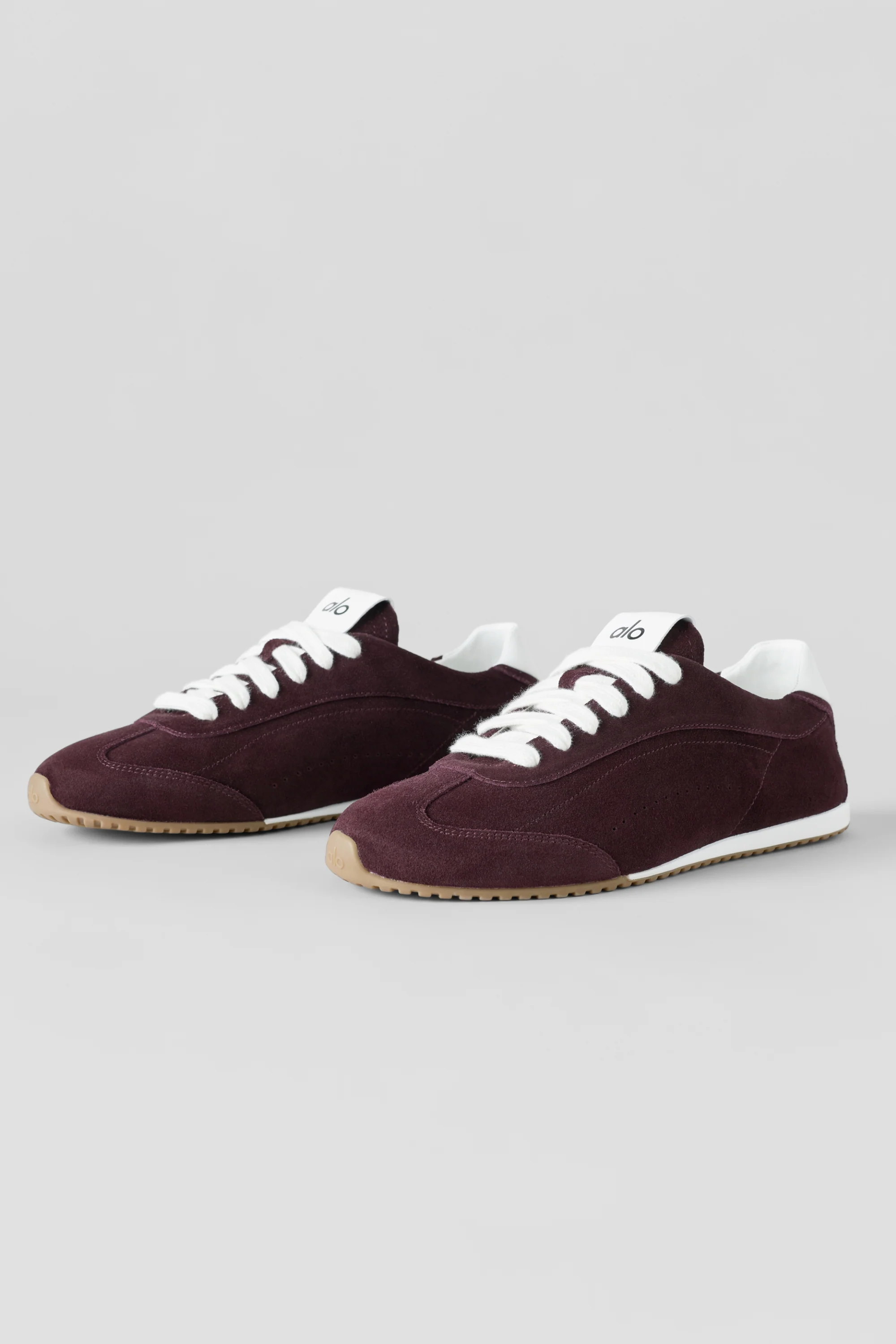 ALO Sunset Sneaker Unisex in Rich Bordeaux with Recovery Foam Insole