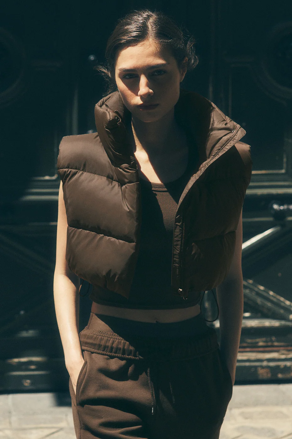 Cropped Gold Rush Puffer Vest - Espresso