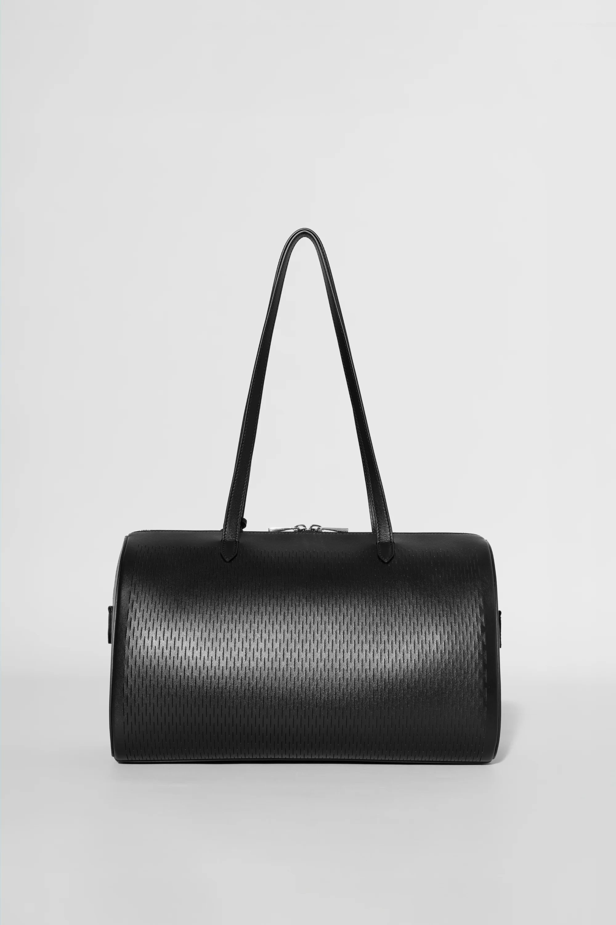 ALO Leather Mesh Shoulder Voyage -olkalaukku, musta leather mesh